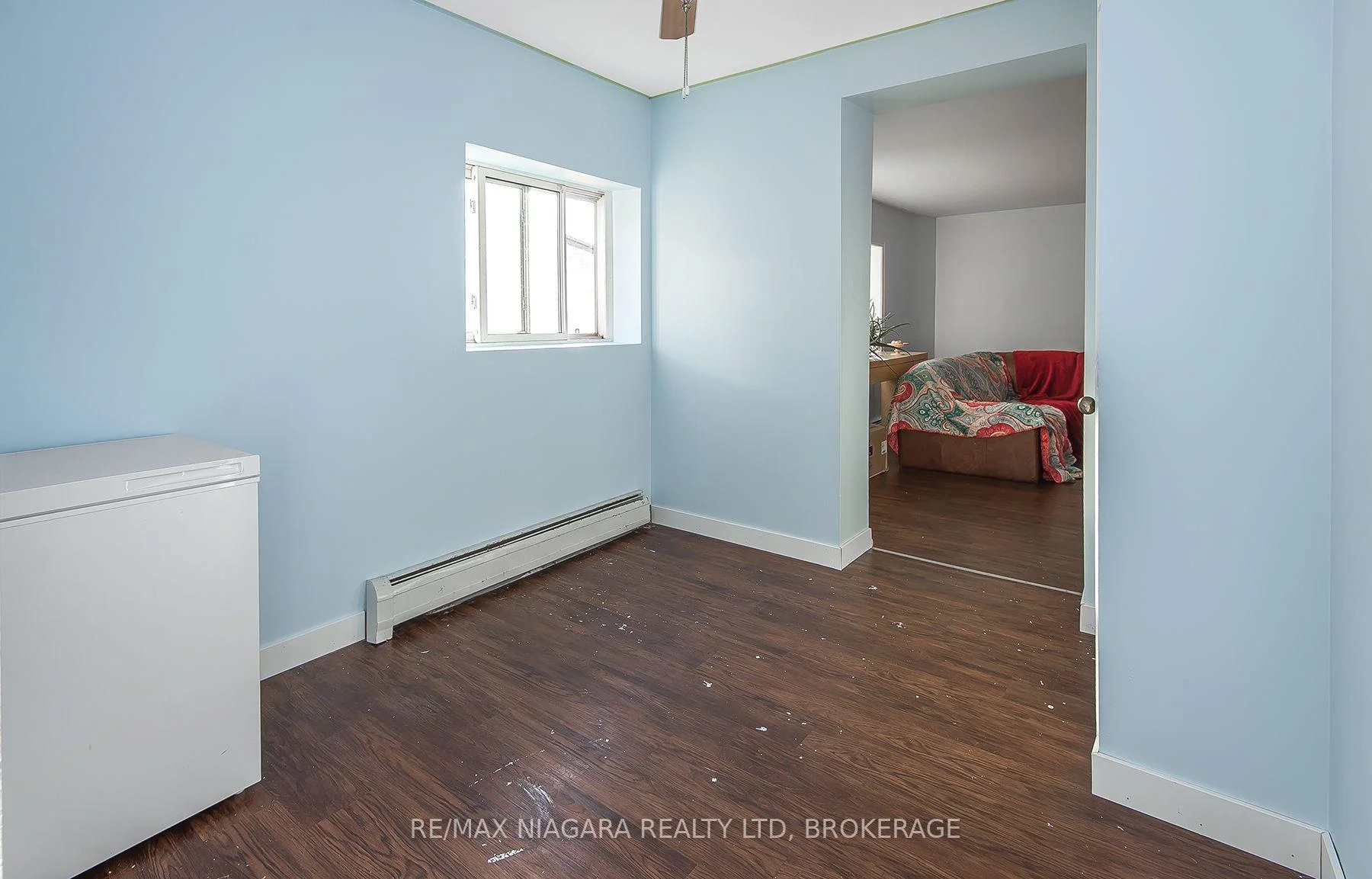 Photo 13 of 98 Chippawa Road, Port Colborne, Bethel — HOMEH
