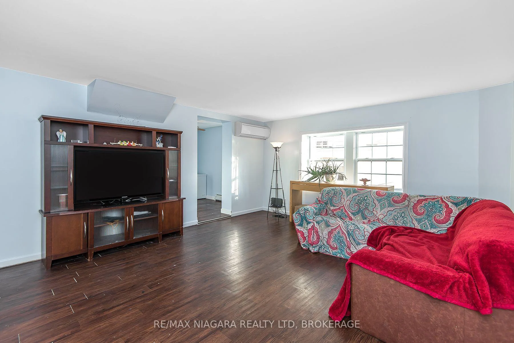 Photo 16 of 98 Chippawa Road, Port Colborne, Bethel — HOMEH
