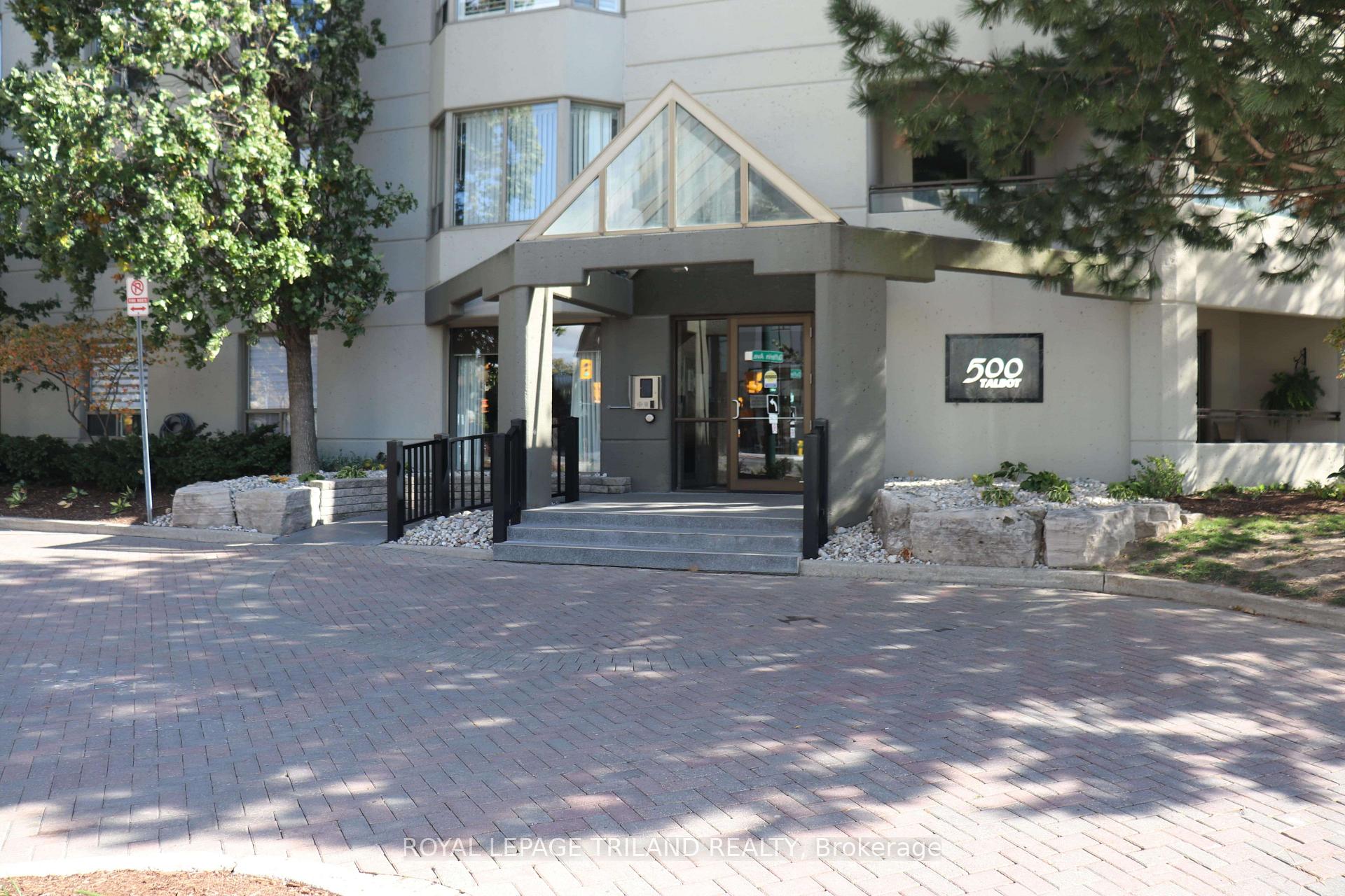 Front of Unit 803, 500 Talbot Street
