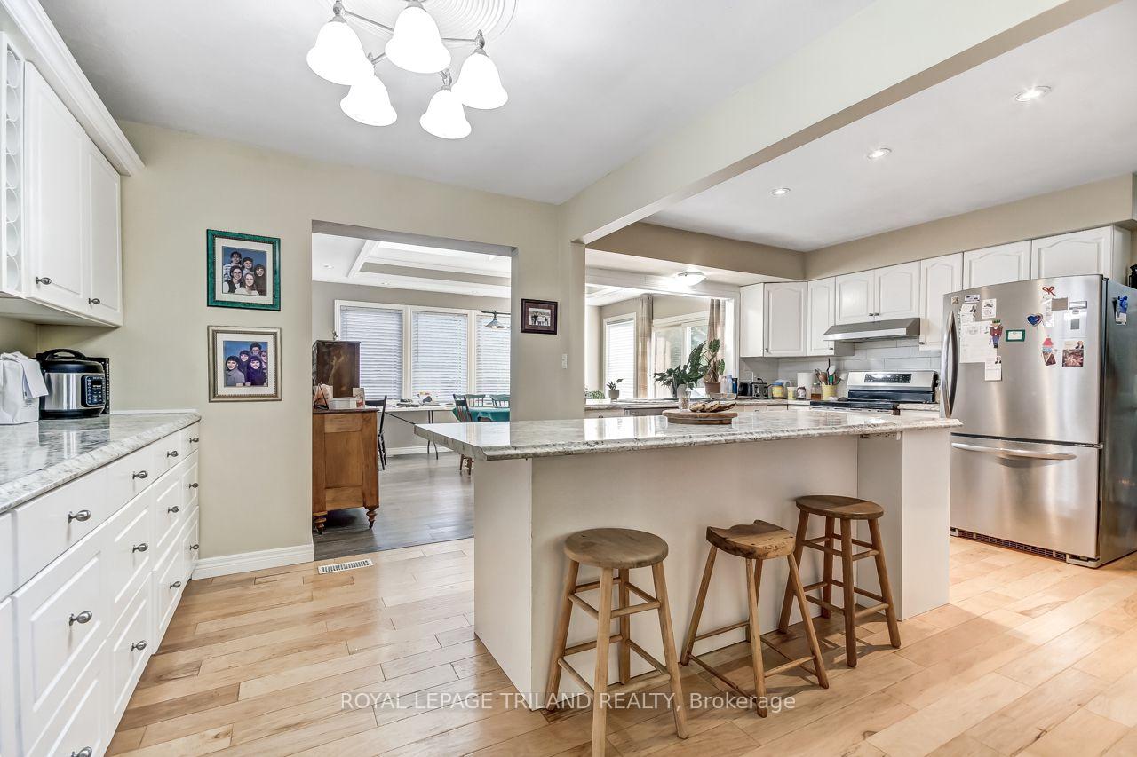 Photo 7 of 3 Gregory Place, St. Thomas — HOMEH