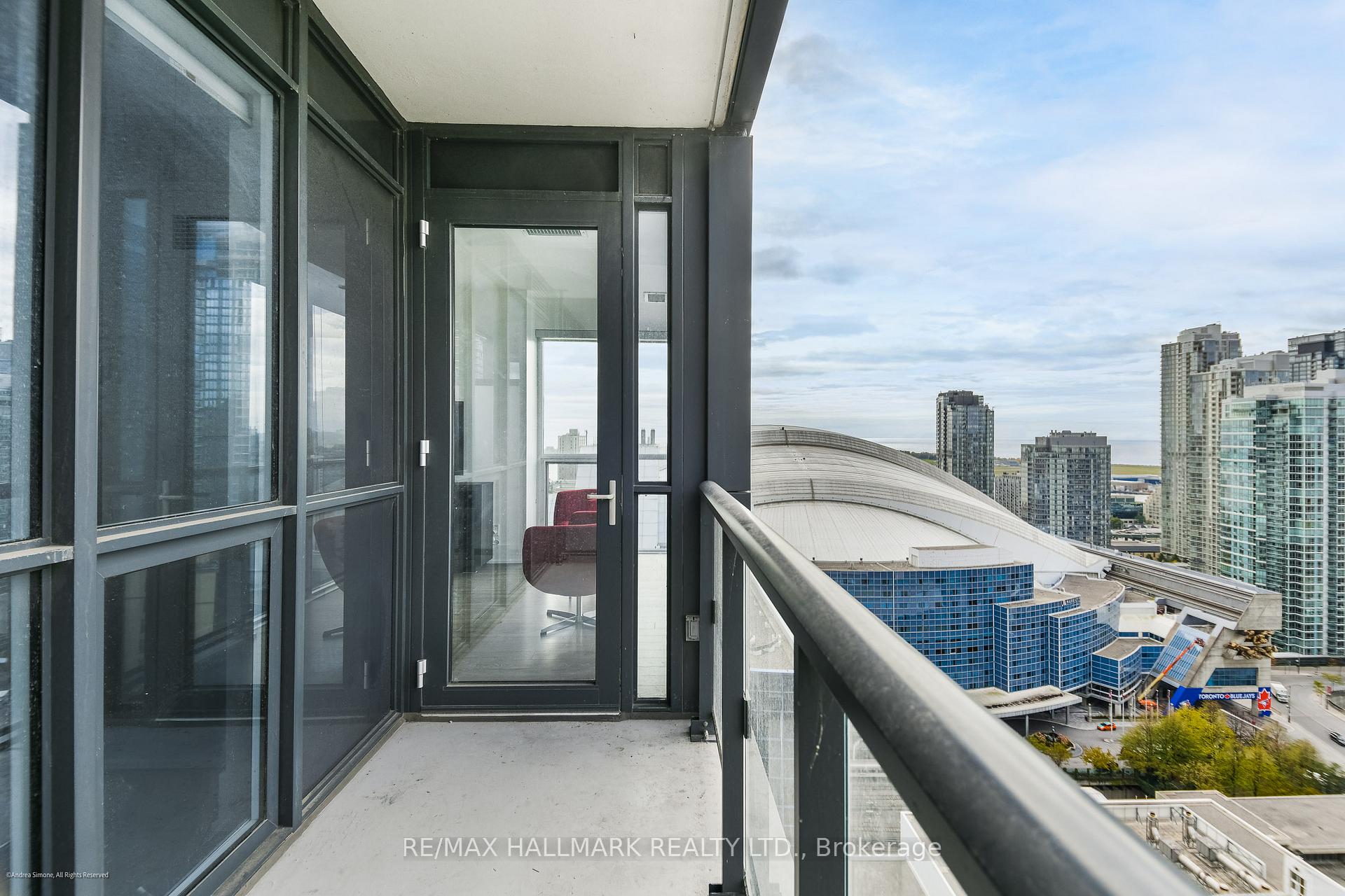 Photo 4 of Unit 2712, 300 Front Street W, Toronto, Waterfront Communities — HOMEH