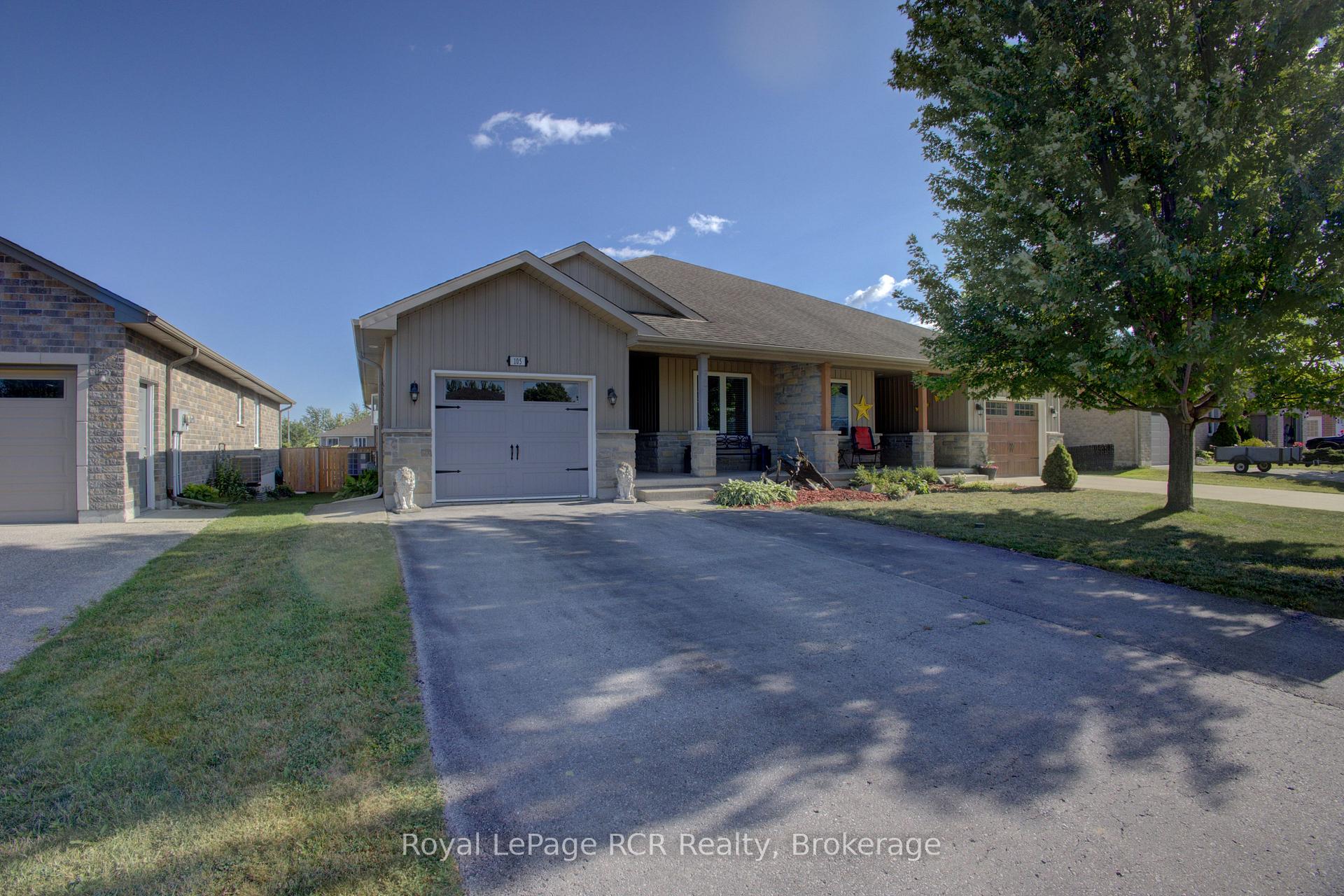Photo 2 of 105 Milton Seiler Crescent, Minto — HOMEH