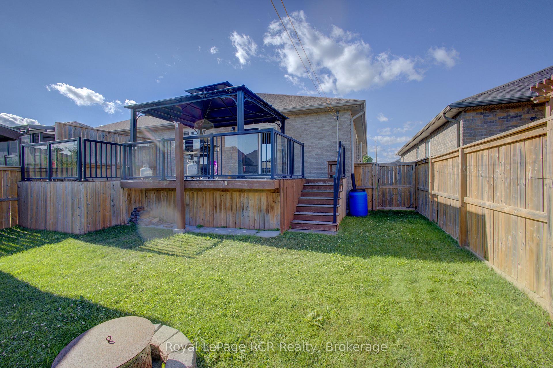 Photo 30 of 105 Milton Seiler Crescent, Minto — HOMEH