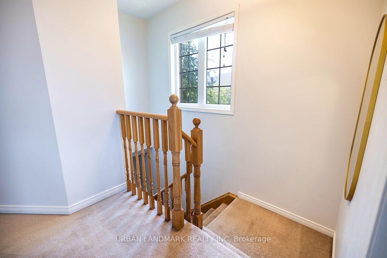 Photo 12 of 69 Dodds Square, Clarington, Bowmanville — HOMEH