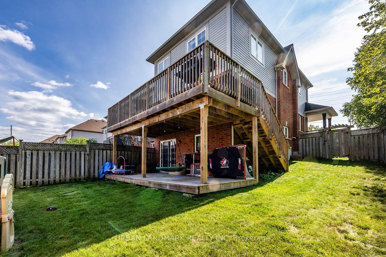 Photo 22 of 69 Dodds Square, Clarington, Bowmanville — HOMEH