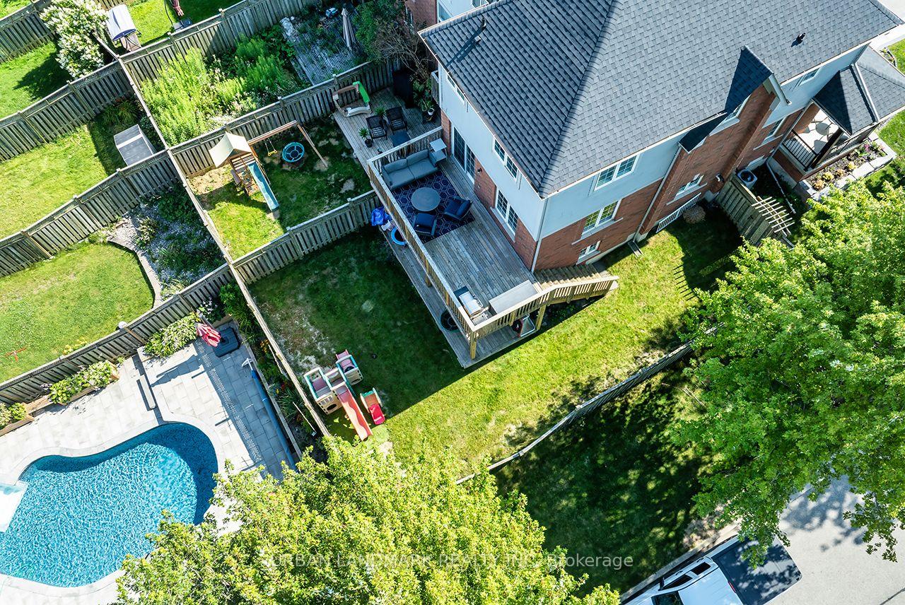 Photo 24 of 69 Dodds Square, Clarington, Bowmanville — HOMEH