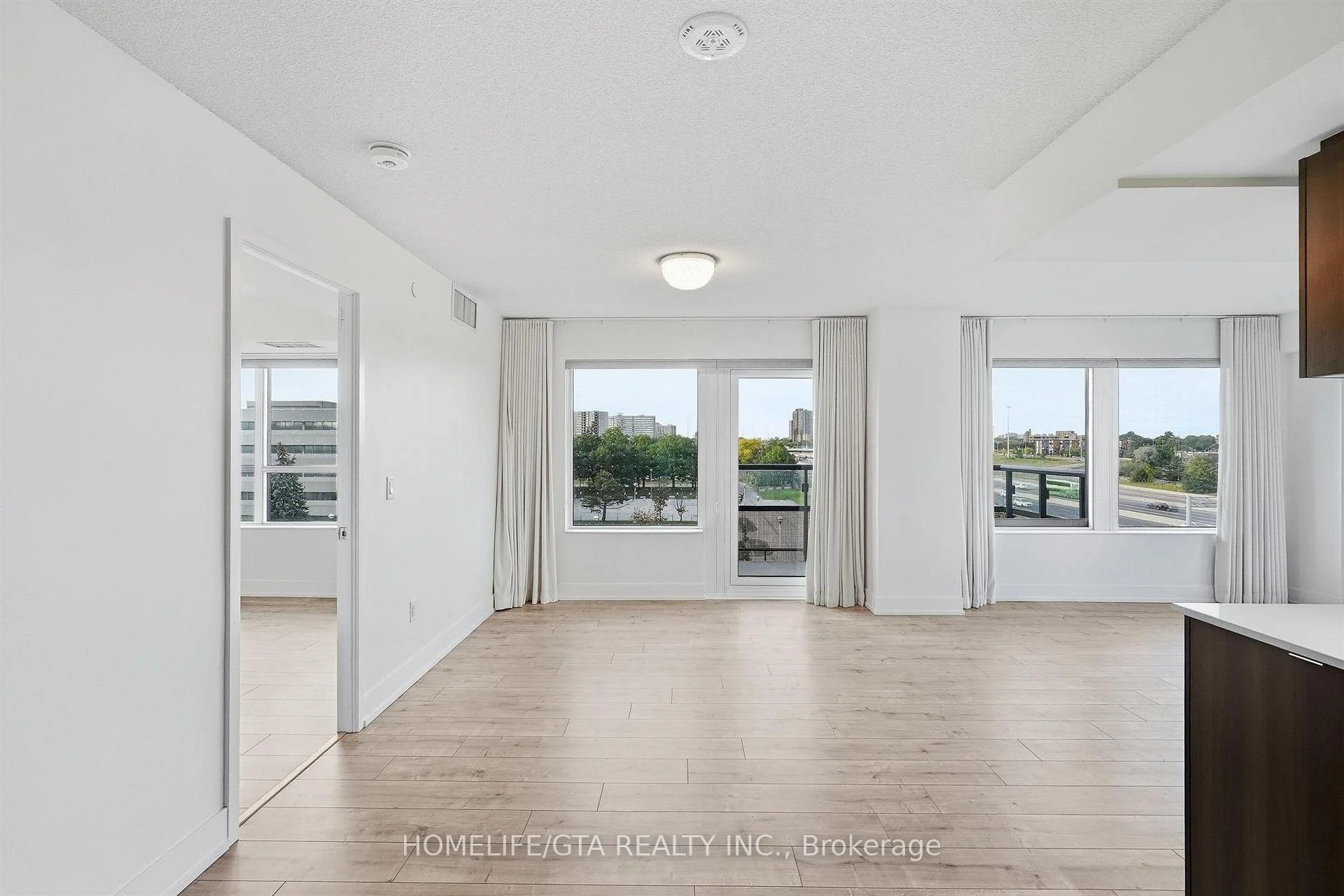 Photo 10 of Unit 306, 10 Eva Road, Etobicoke, Etobicoke West Mall — HOMEH