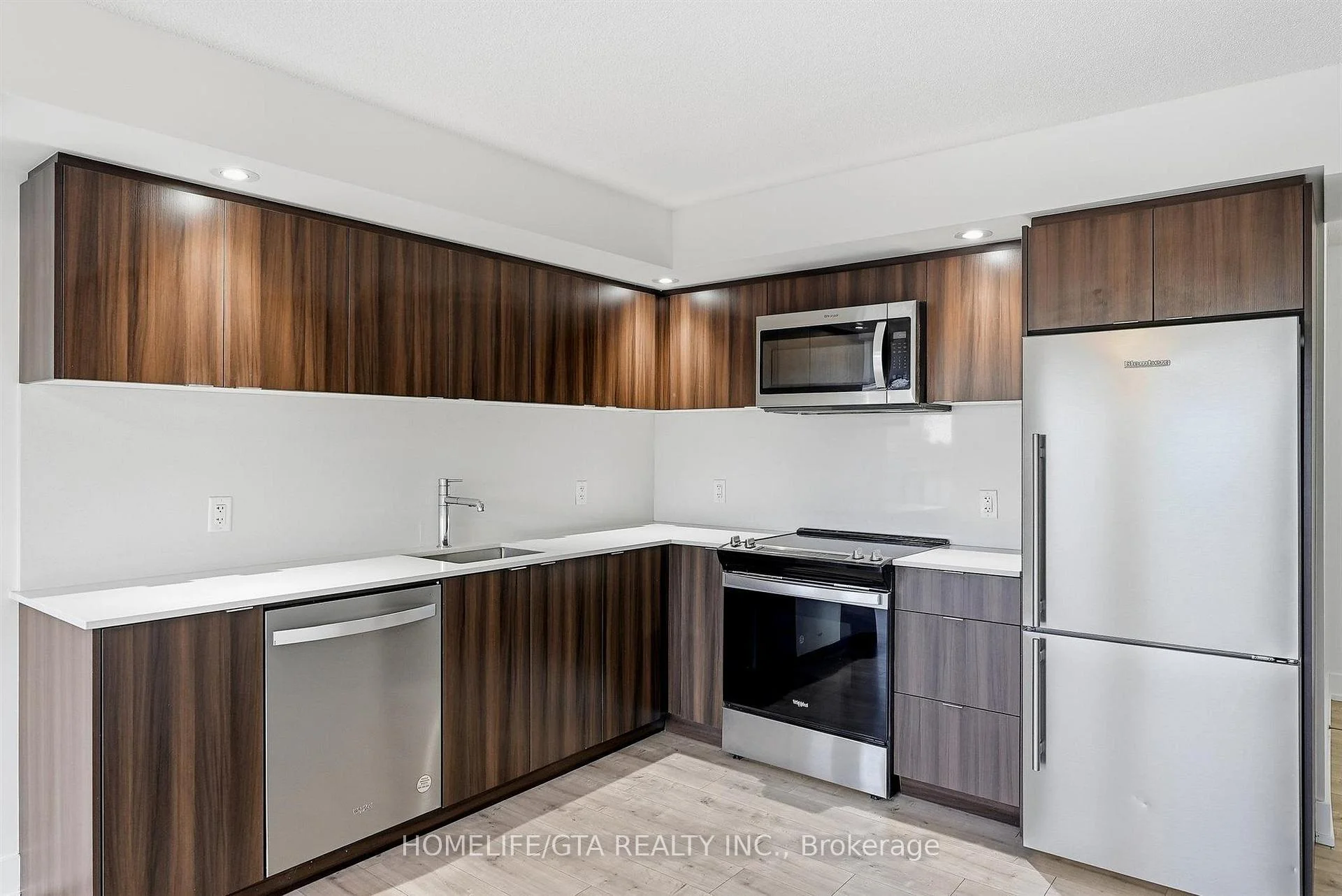 Photo 20 of Unit 306, 10 Eva Road, Etobicoke, Etobicoke West Mall — HOMEH