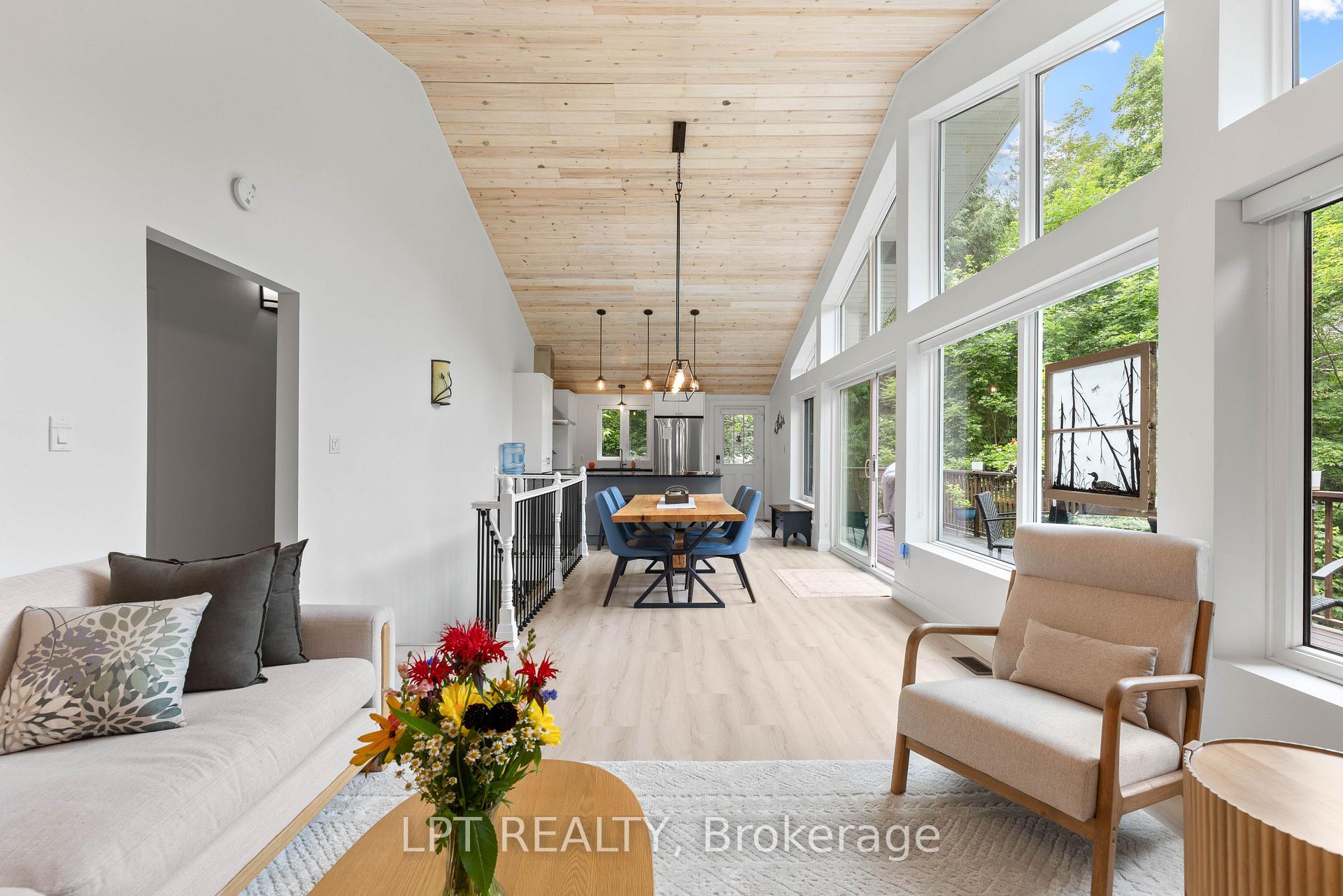 Photo 20 of 500A Hazard Hill Road, Kearney — HOMEH
