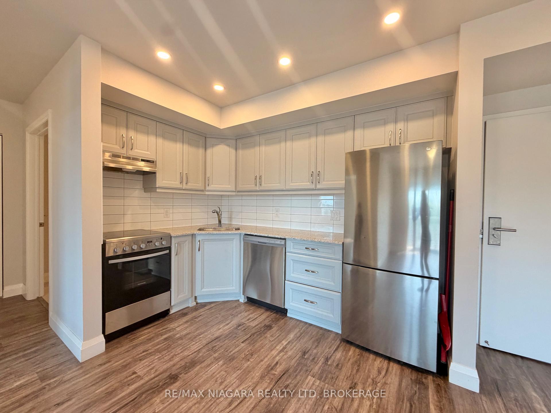 Photo 1 of Unit 405, 5698 Main Street, Niagara Falls, Hospital — HOMEH
