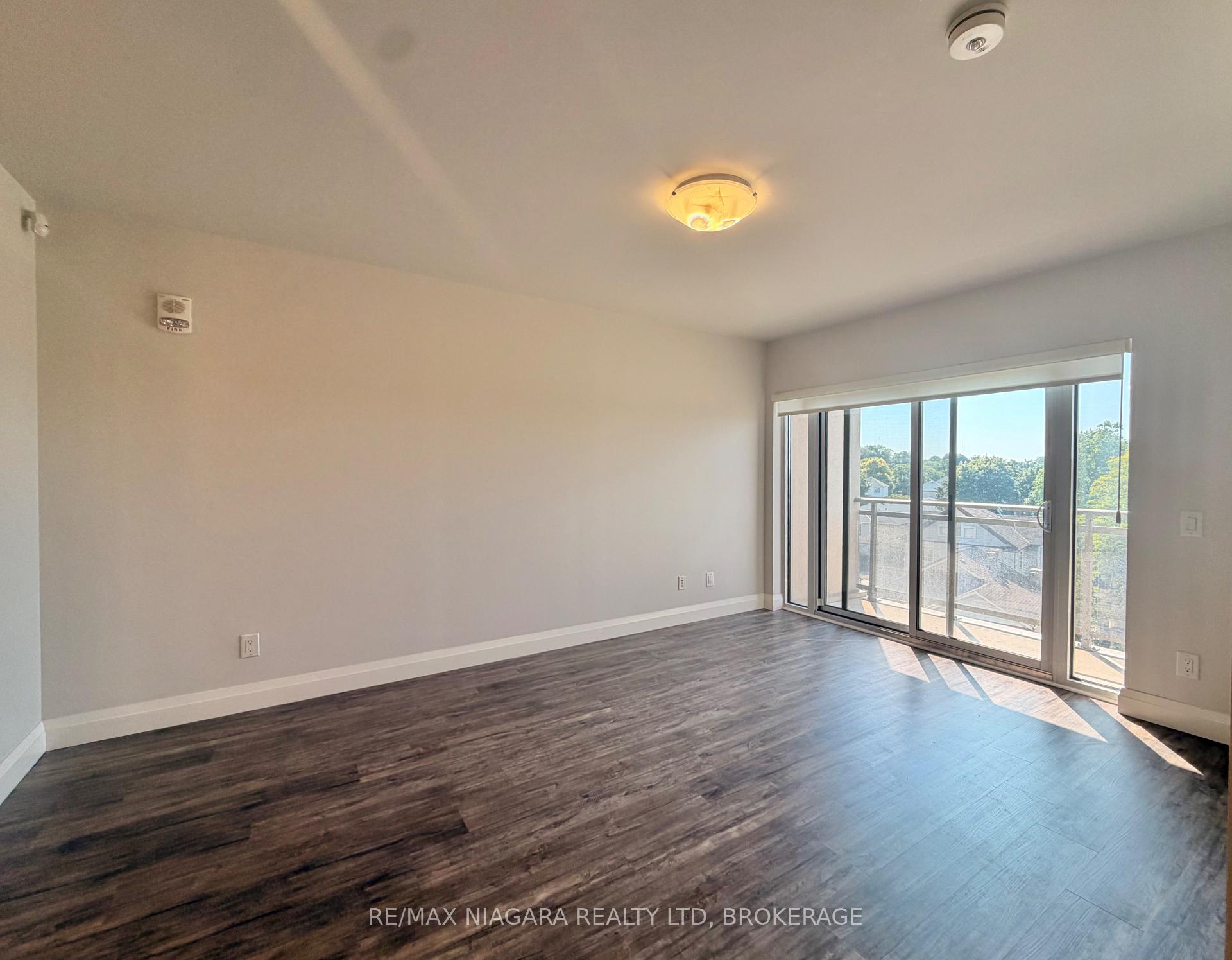 Photo 4 of Unit 405, 5698 Main Street, Niagara Falls, Hospital — HOMEH