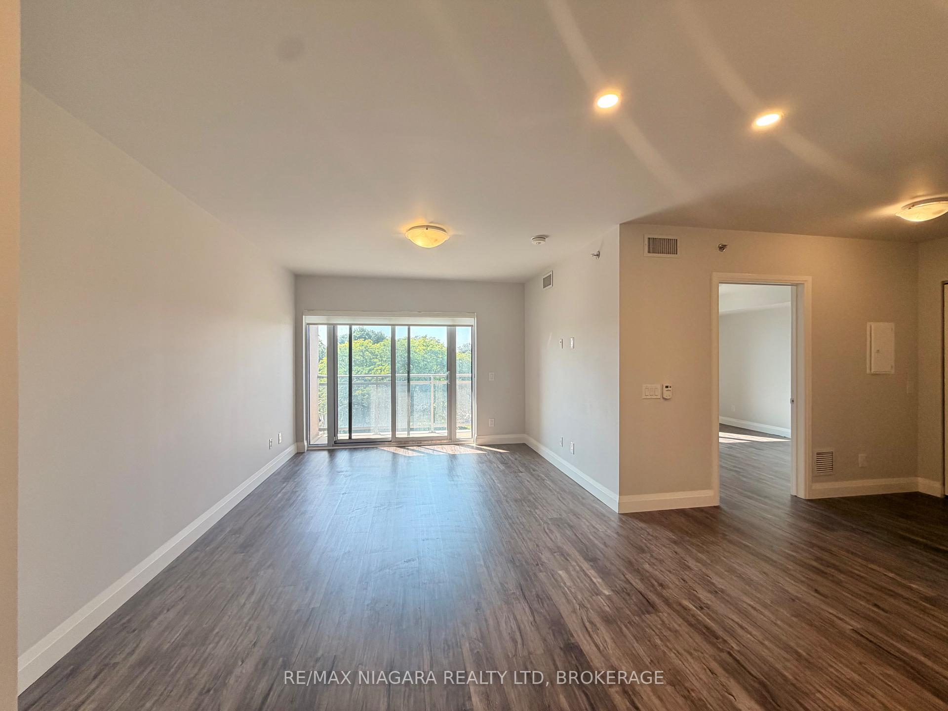 Photo 5 of Unit 405, 5698 Main Street, Niagara Falls, Hospital — HOMEH