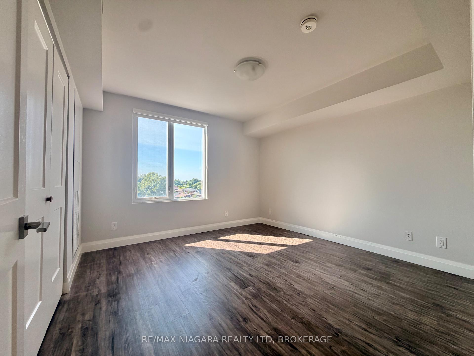 Photo 10 of Unit 405, 5698 Main Street, Niagara Falls, Hospital — HOMEH