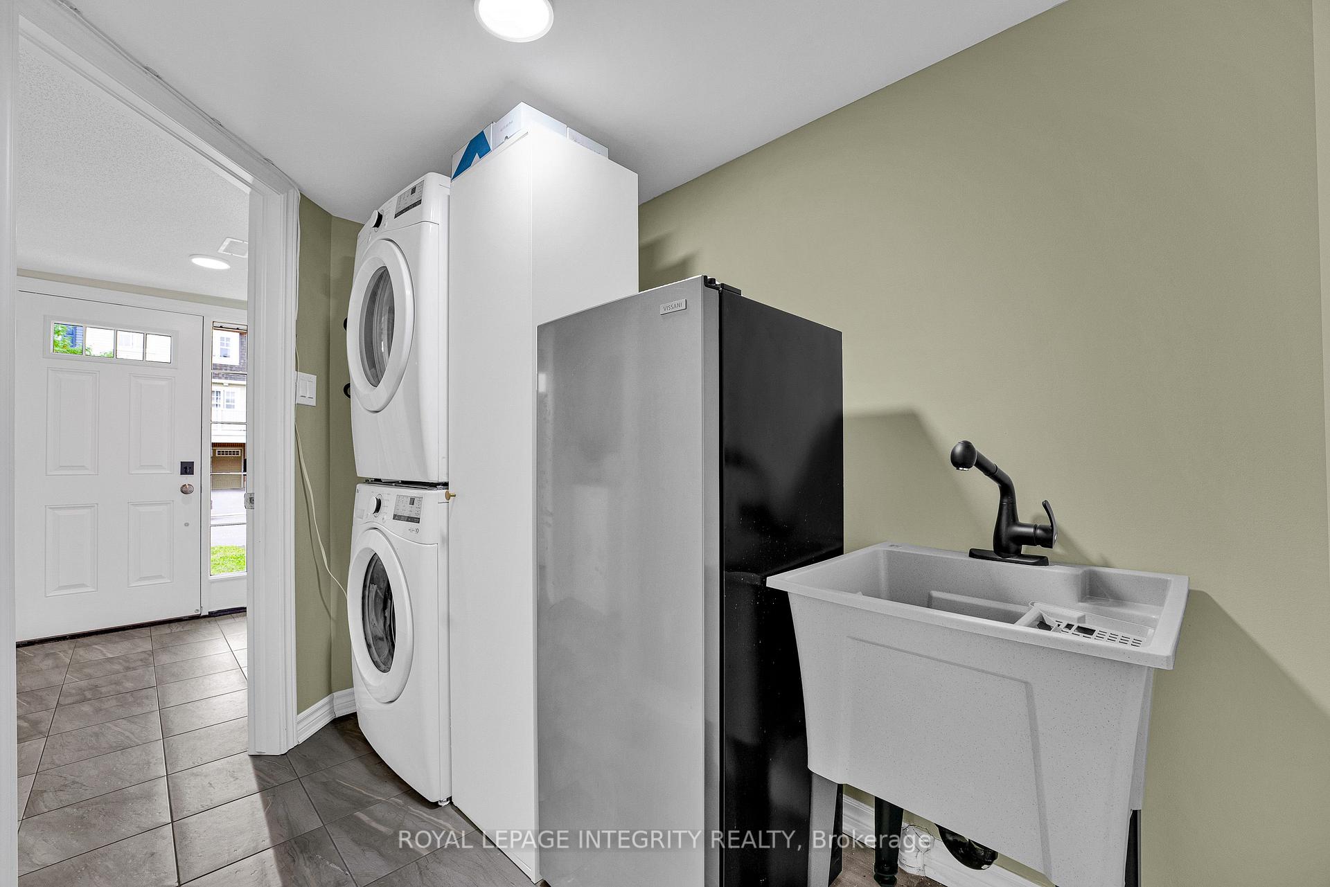 Photo 5 of 338 Pumpkinseed Crescent, Ottawa, Barrhaven - Half Moon Bay — HOMEH