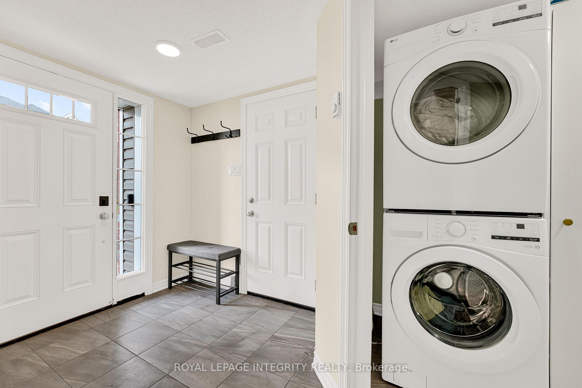 Photo 6 of 338 Pumpkinseed Crescent, Ottawa, Barrhaven - Half Moon Bay — HOMEH