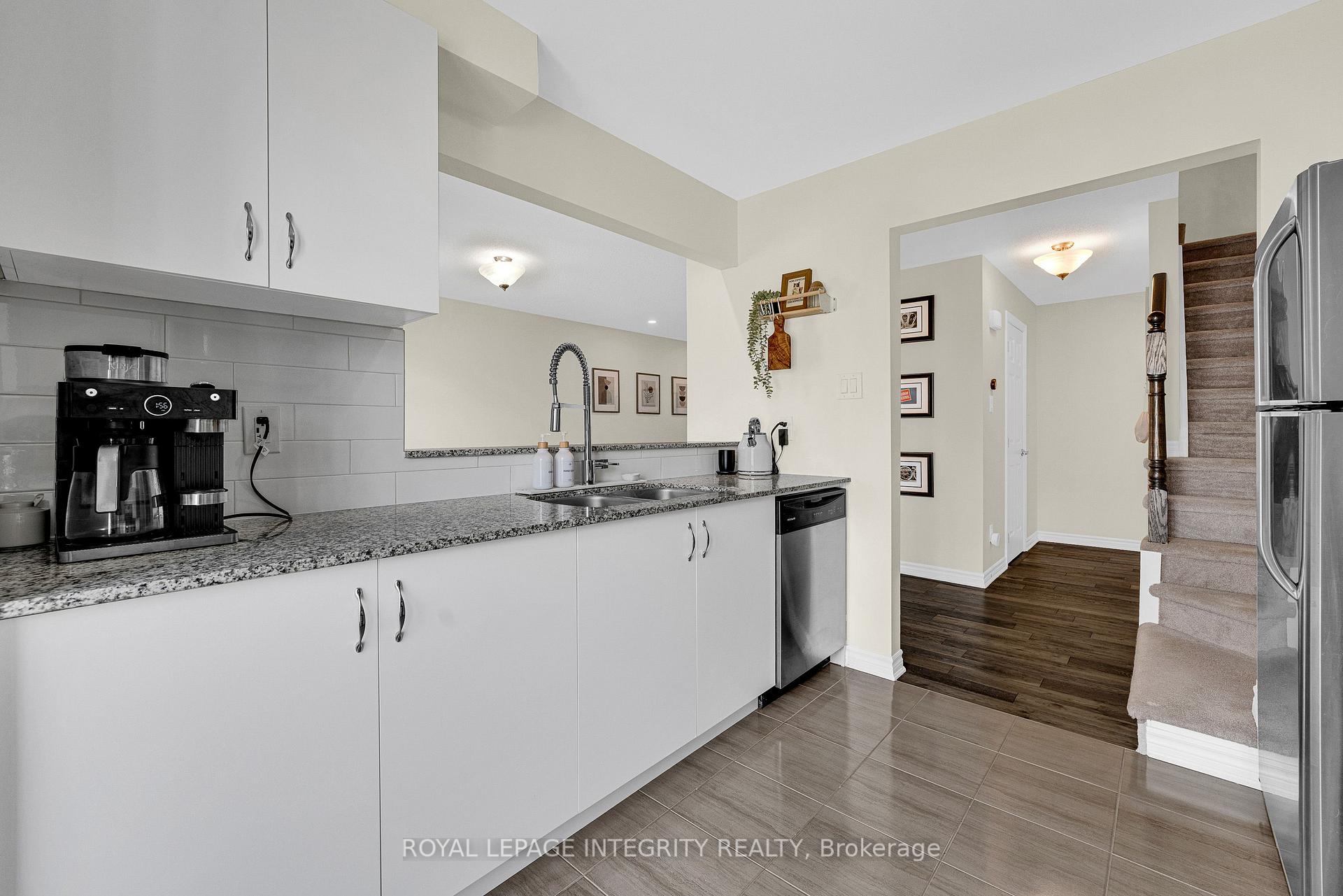 Photo 15 of 338 Pumpkinseed Crescent, Ottawa, Barrhaven - Half Moon Bay — HOMEH