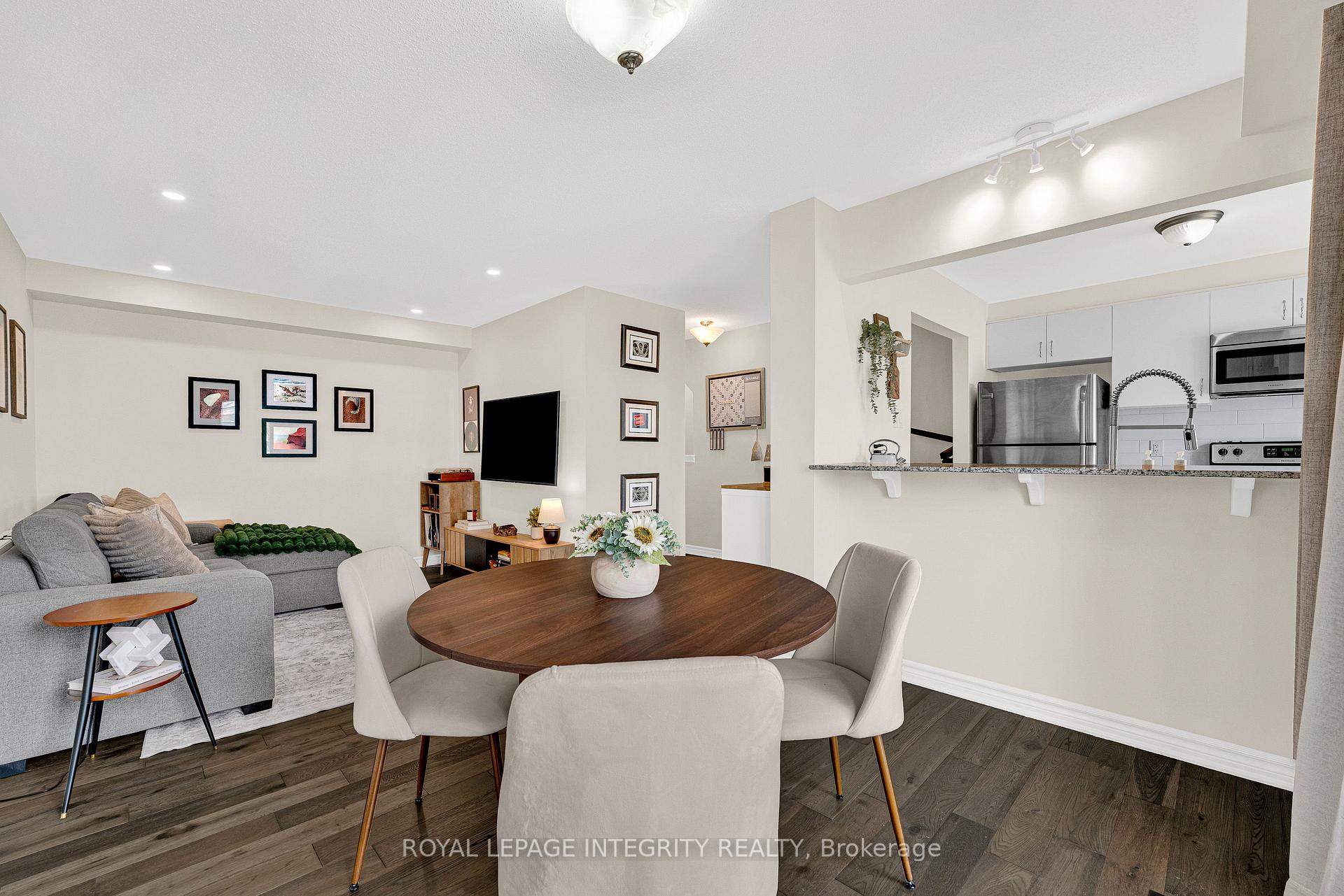 Photo 26 of 338 Pumpkinseed Crescent, Ottawa, Barrhaven - Half Moon Bay — HOMEH