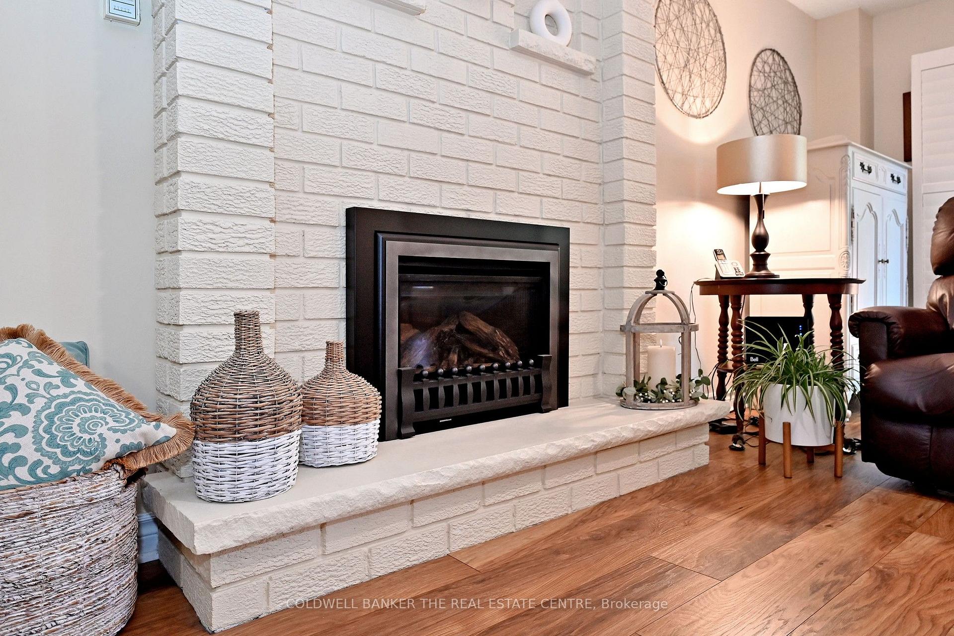 Photo 13 of 134 Huron Heights Drive, Newmarket, Huron Heights-Leslie Valley — HOMEH