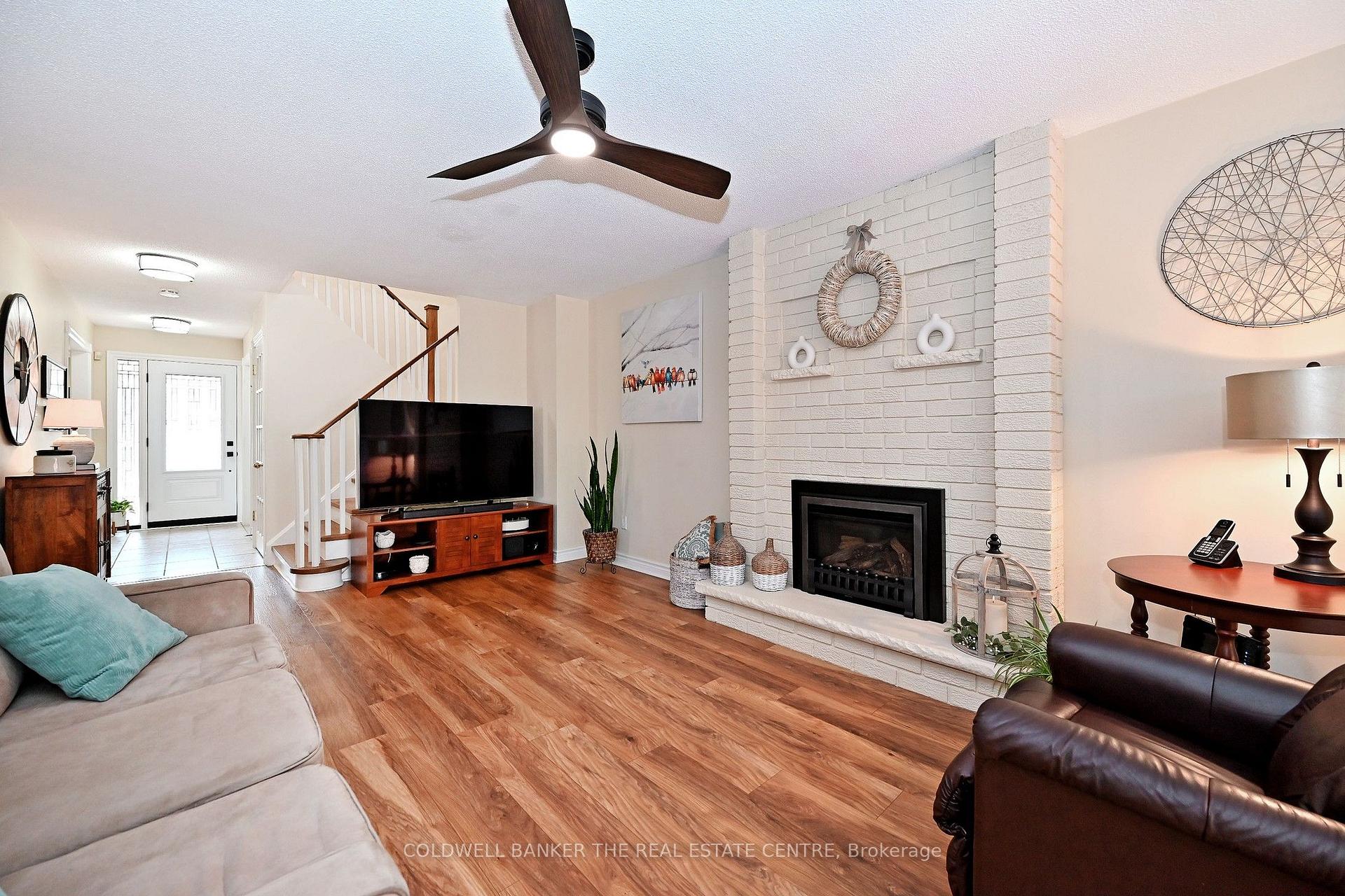 Photo 15 of 134 Huron Heights Drive, Newmarket, Huron Heights-Leslie Valley — HOMEH
