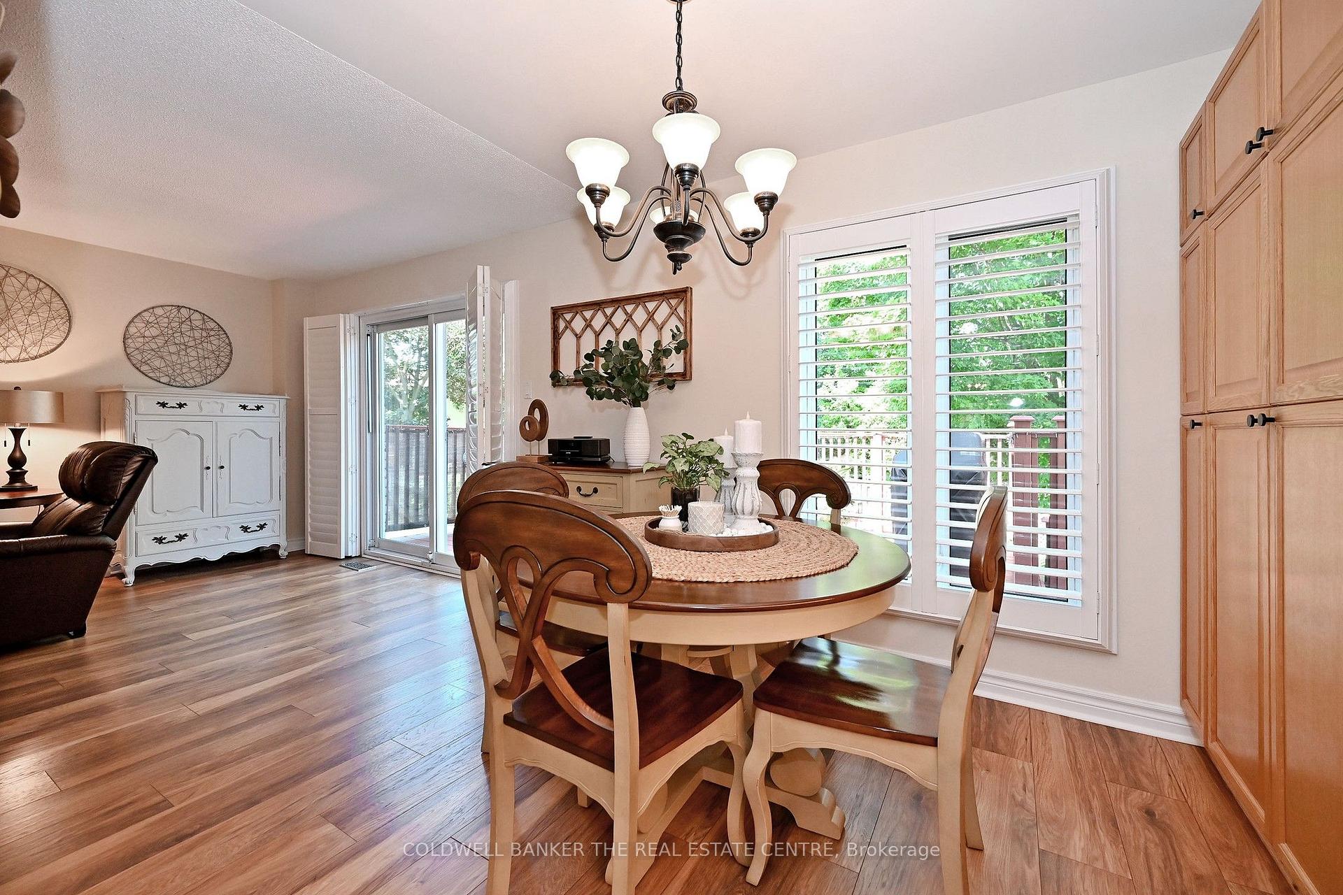 Photo 19 of 134 Huron Heights Drive, Newmarket, Huron Heights-Leslie Valley — HOMEH