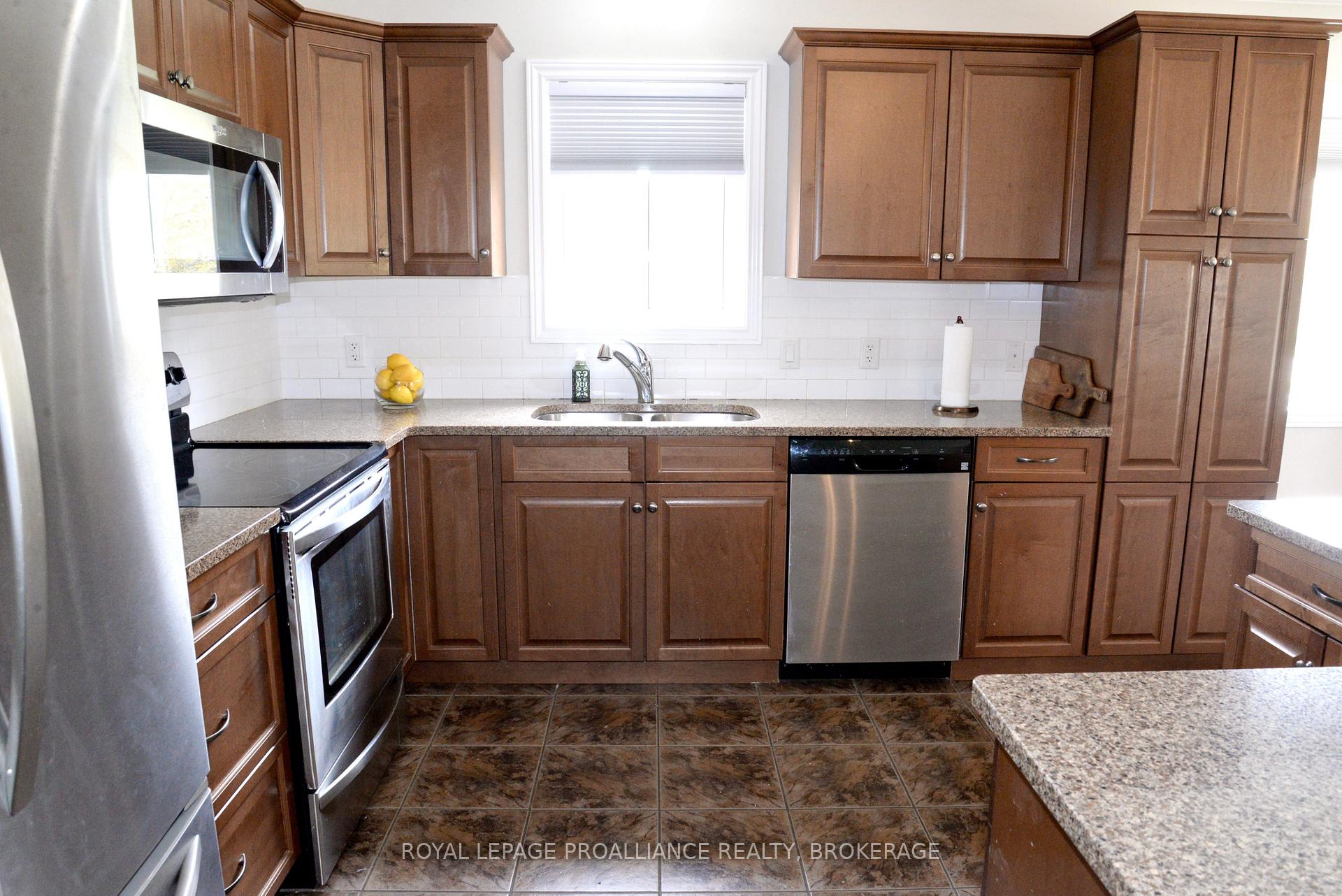 Photo 15 of 4153 Mangan Boulevard, Kingston, City North of 401 — HOMEH