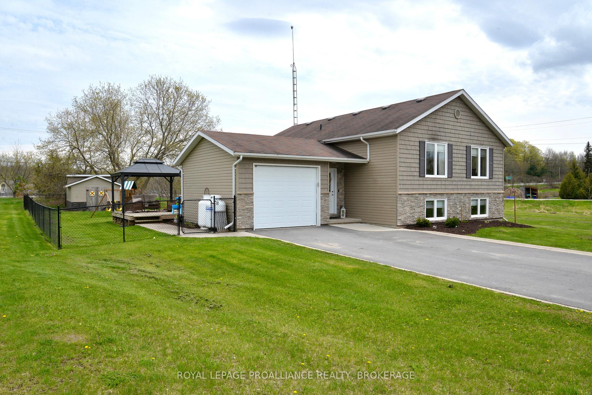 Photo 34 of 4153 Mangan Boulevard, Kingston, City North of 401 — HOMEH