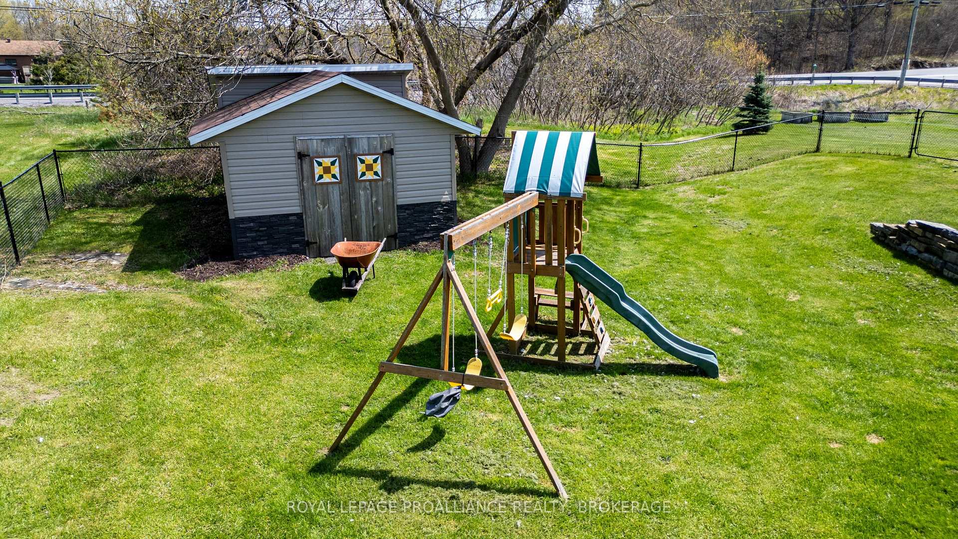 Photo 45 of 4153 Mangan Boulevard, Kingston, City North of 401 — HOMEH