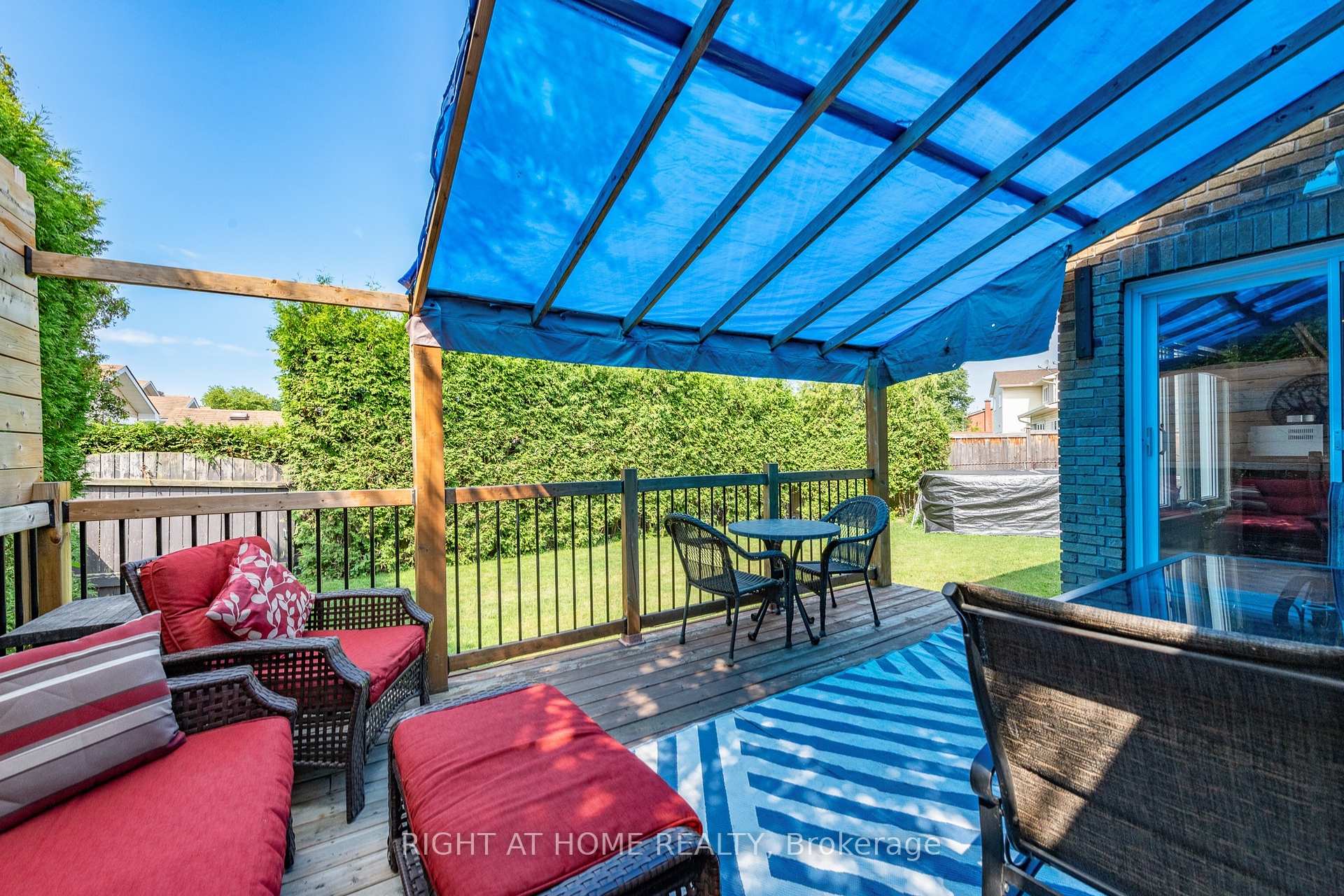 Photo 6 of 1446 Bourcier Drive, Ottawa, Bilberry Creek/Queenswood Heights — HOMEH
