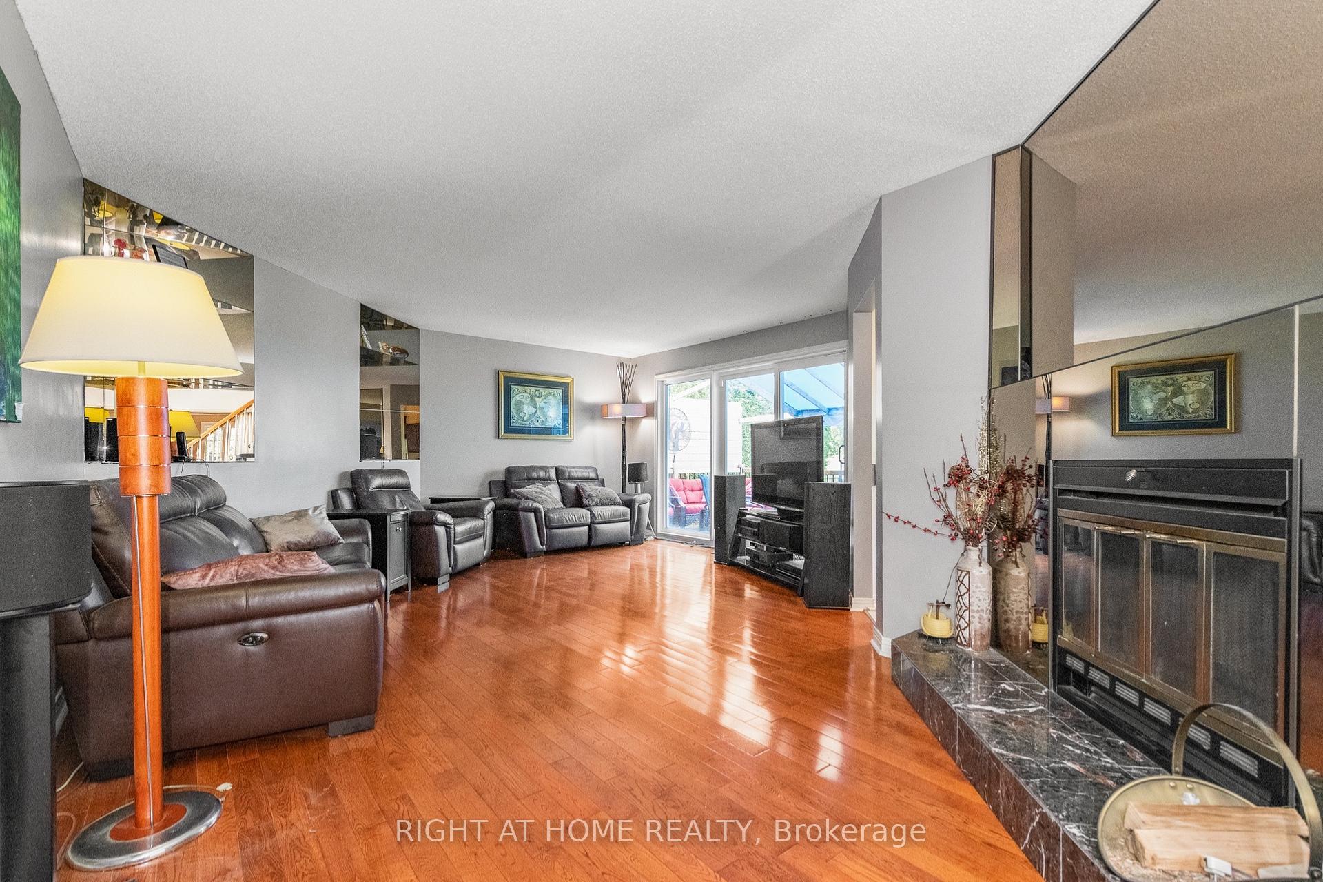 Photo 11 of 1446 Bourcier Drive, Ottawa, Bilberry Creek/Queenswood Heights — HOMEH