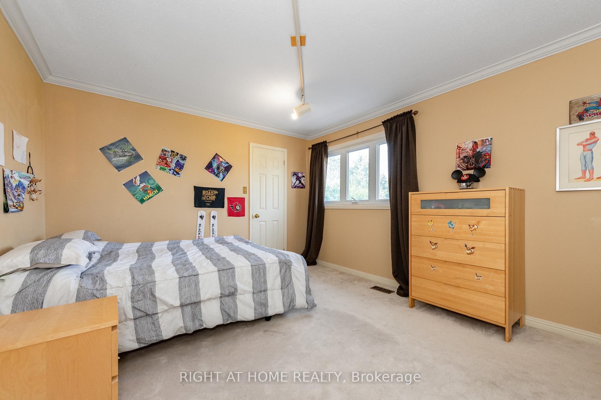 Photo 26 of 1446 Bourcier Drive, Ottawa, Bilberry Creek/Queenswood Heights — HOMEH