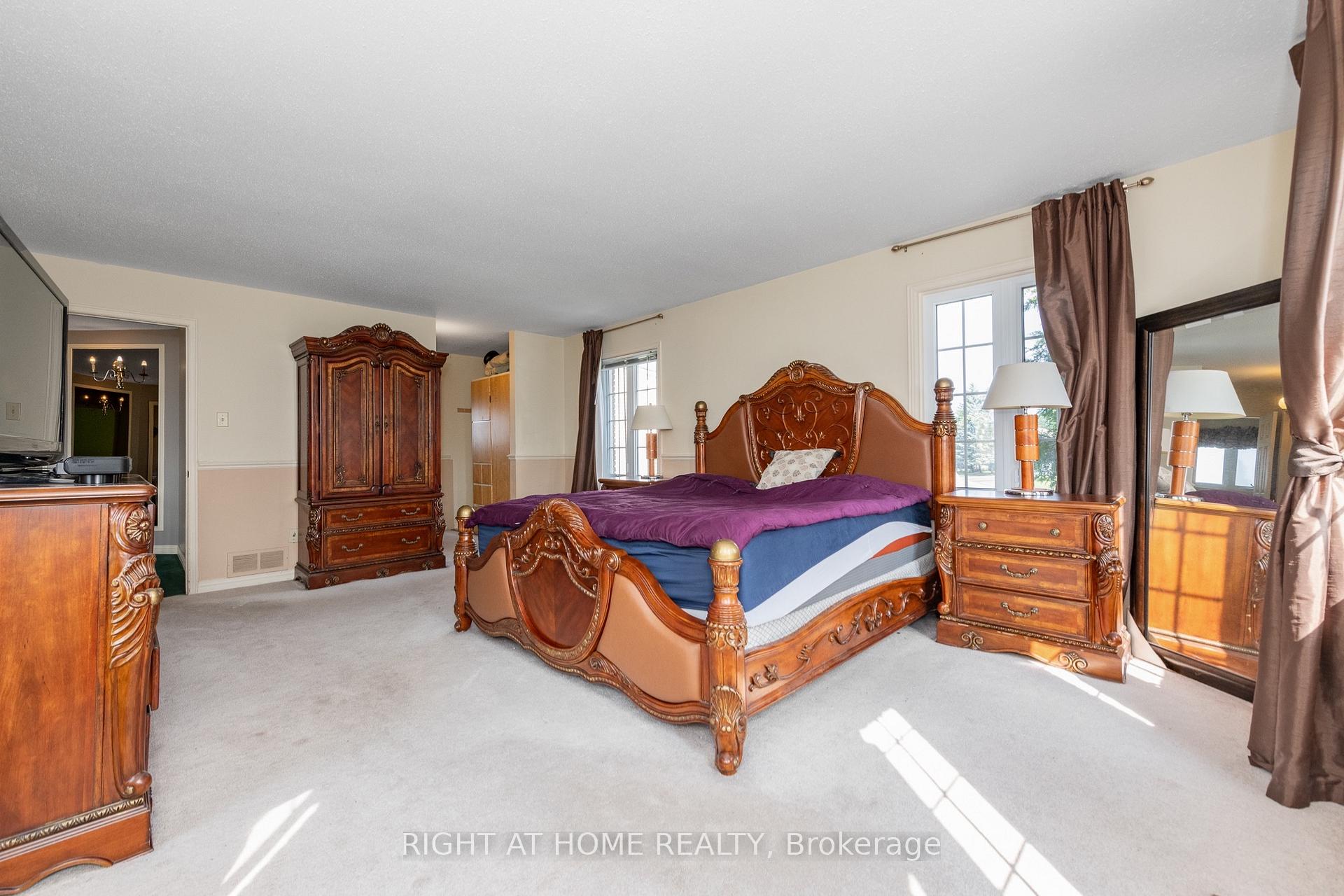 Photo 27 of 1446 Bourcier Drive, Ottawa, Bilberry Creek/Queenswood Heights — HOMEH
