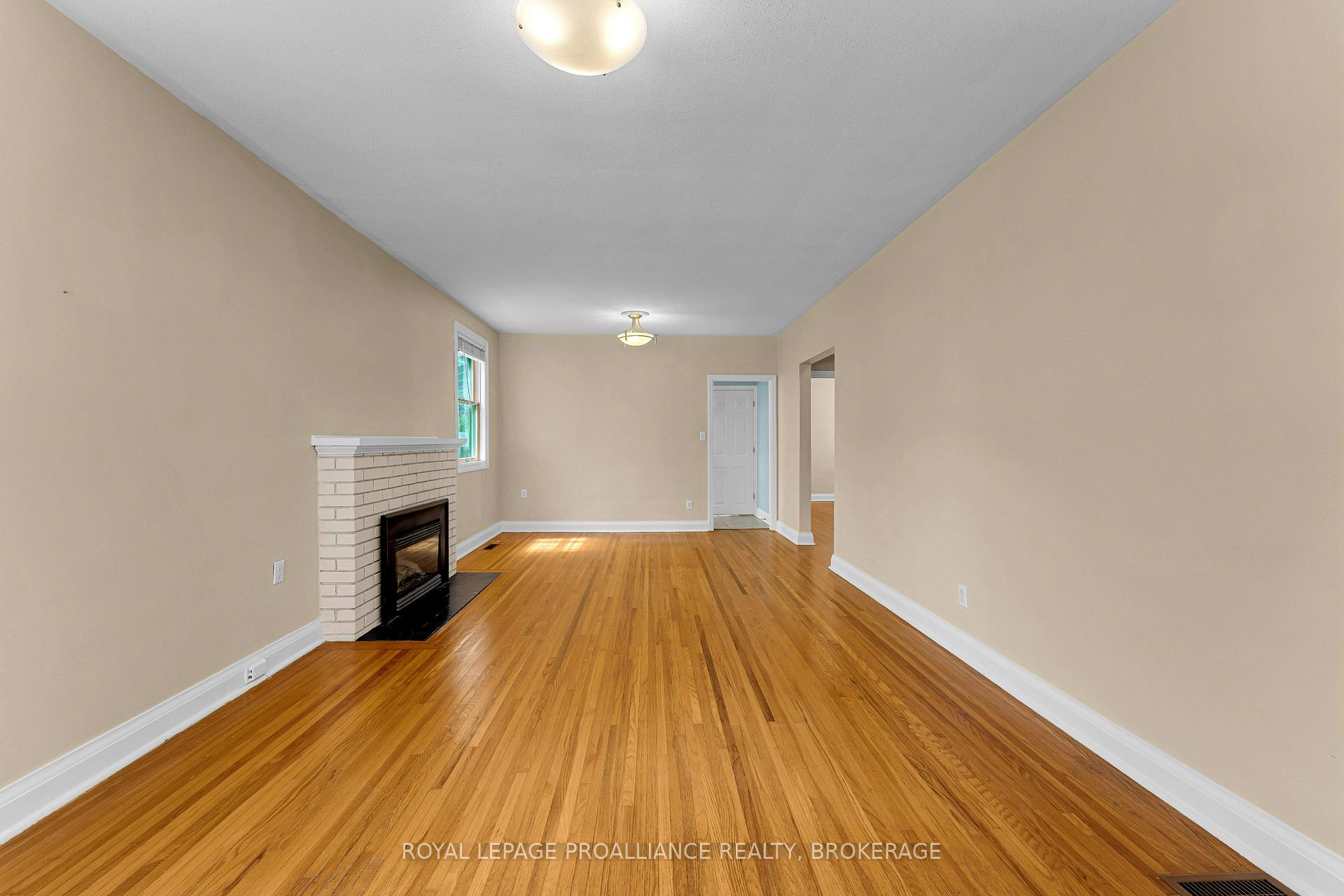 Photo 9 of Unit 217, 524 College Street, Kingston, Central City East — HOMEH