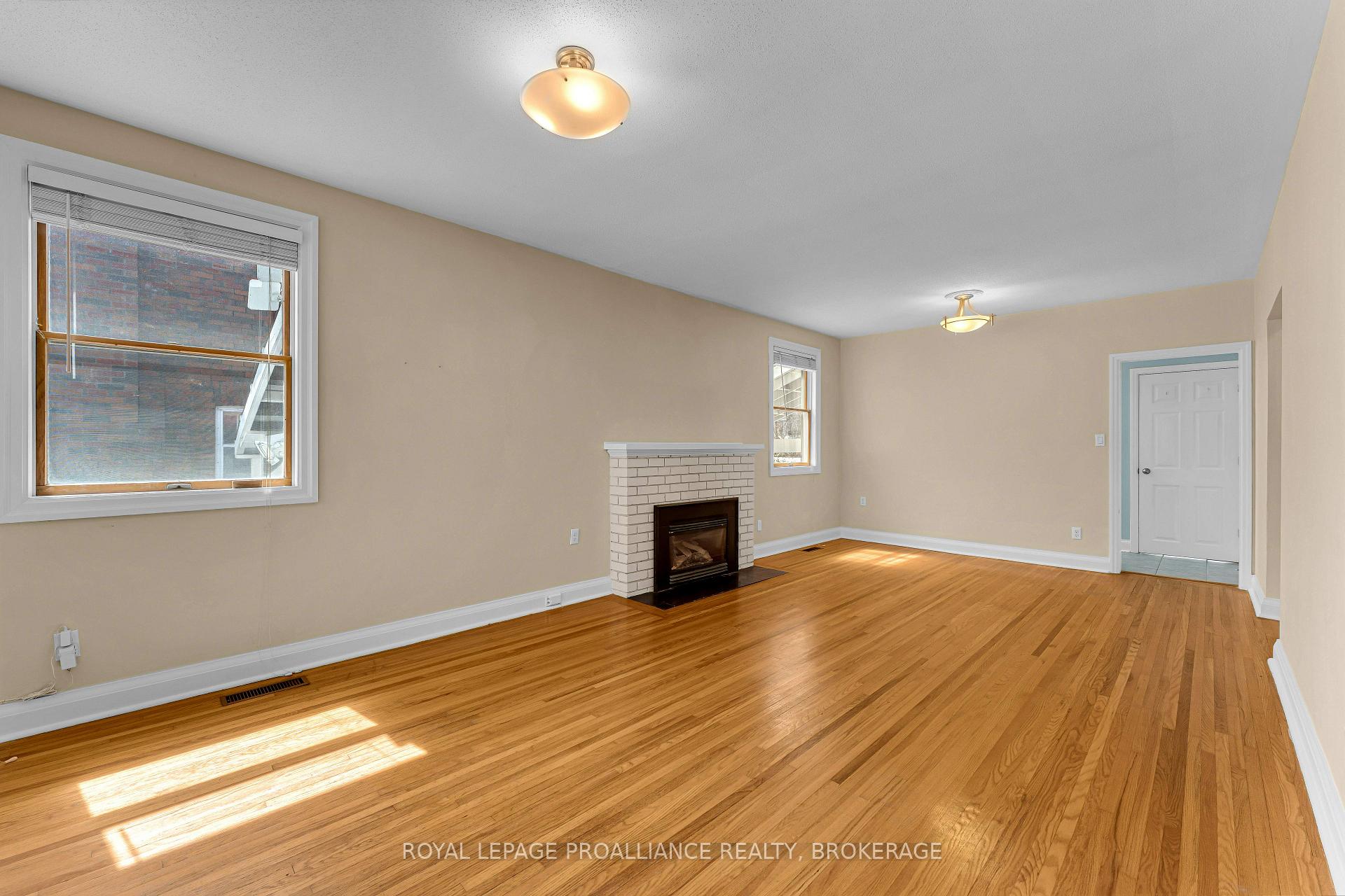 Photo 10 of Unit 217, 524 College Street, Kingston, Central City East — HOMEH