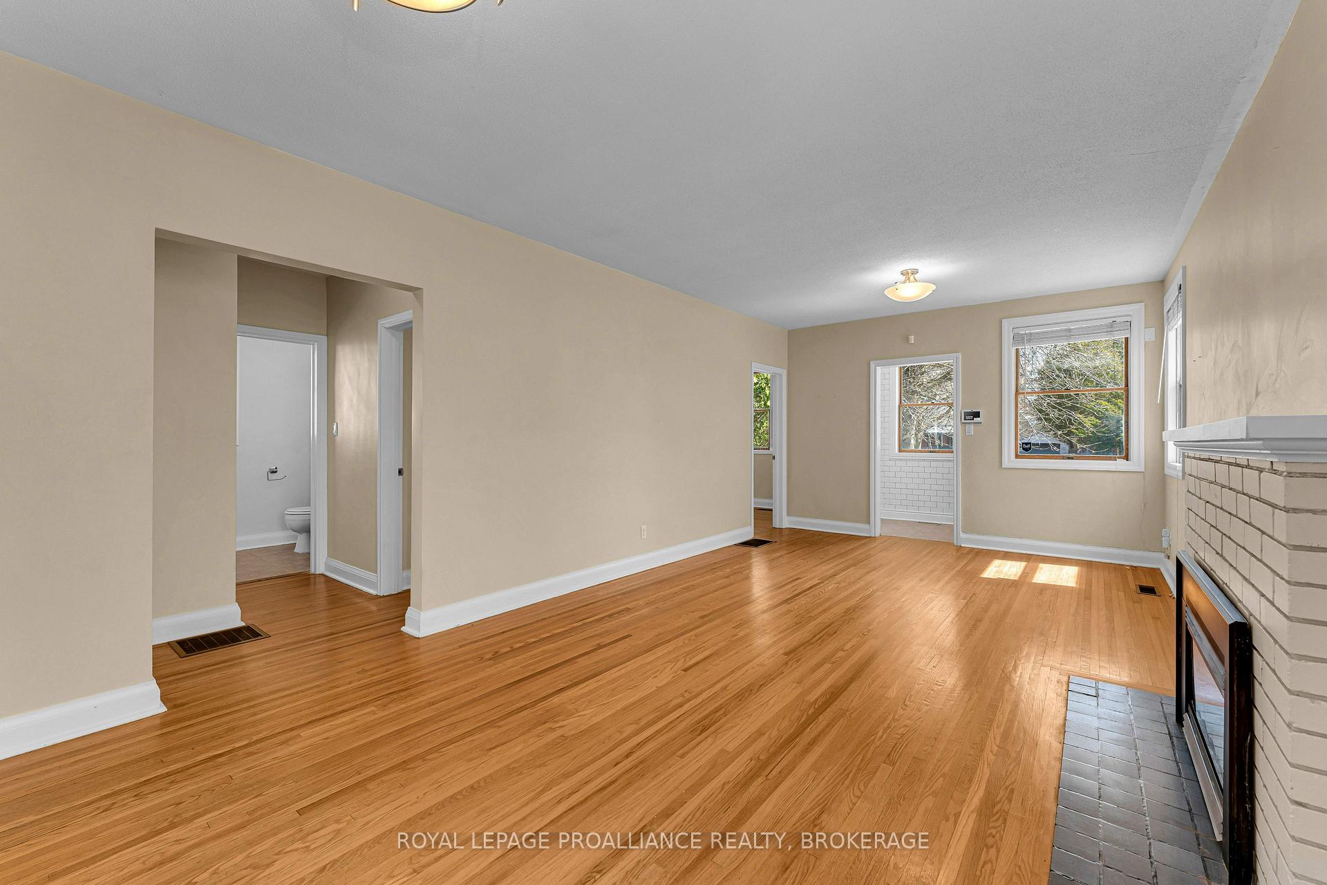 Photo 12 of Unit 217, 524 College Street, Kingston, Central City East — HOMEH