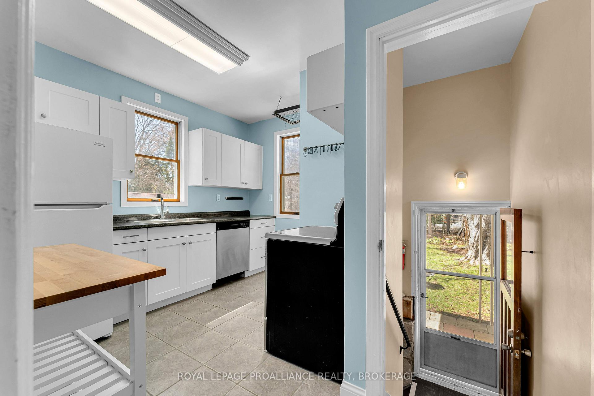 Photo 13 of Unit 217, 524 College Street, Kingston, Central City East — HOMEH
