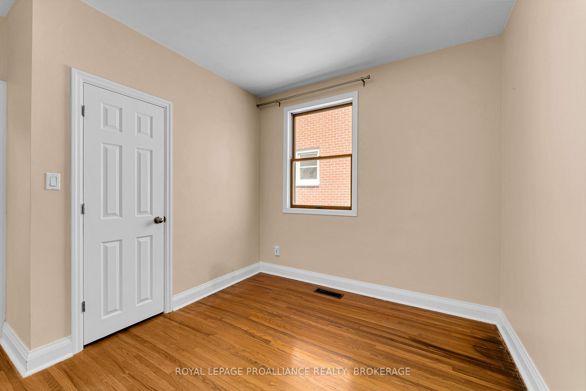 Photo 21 of Unit 217, 524 College Street, Kingston, Central City East — HOMEH