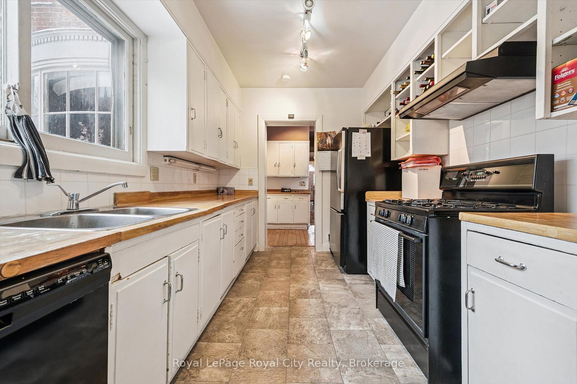 Photo 15 of 143 Norfolk Street, Guelph, Downtown — HOMEH