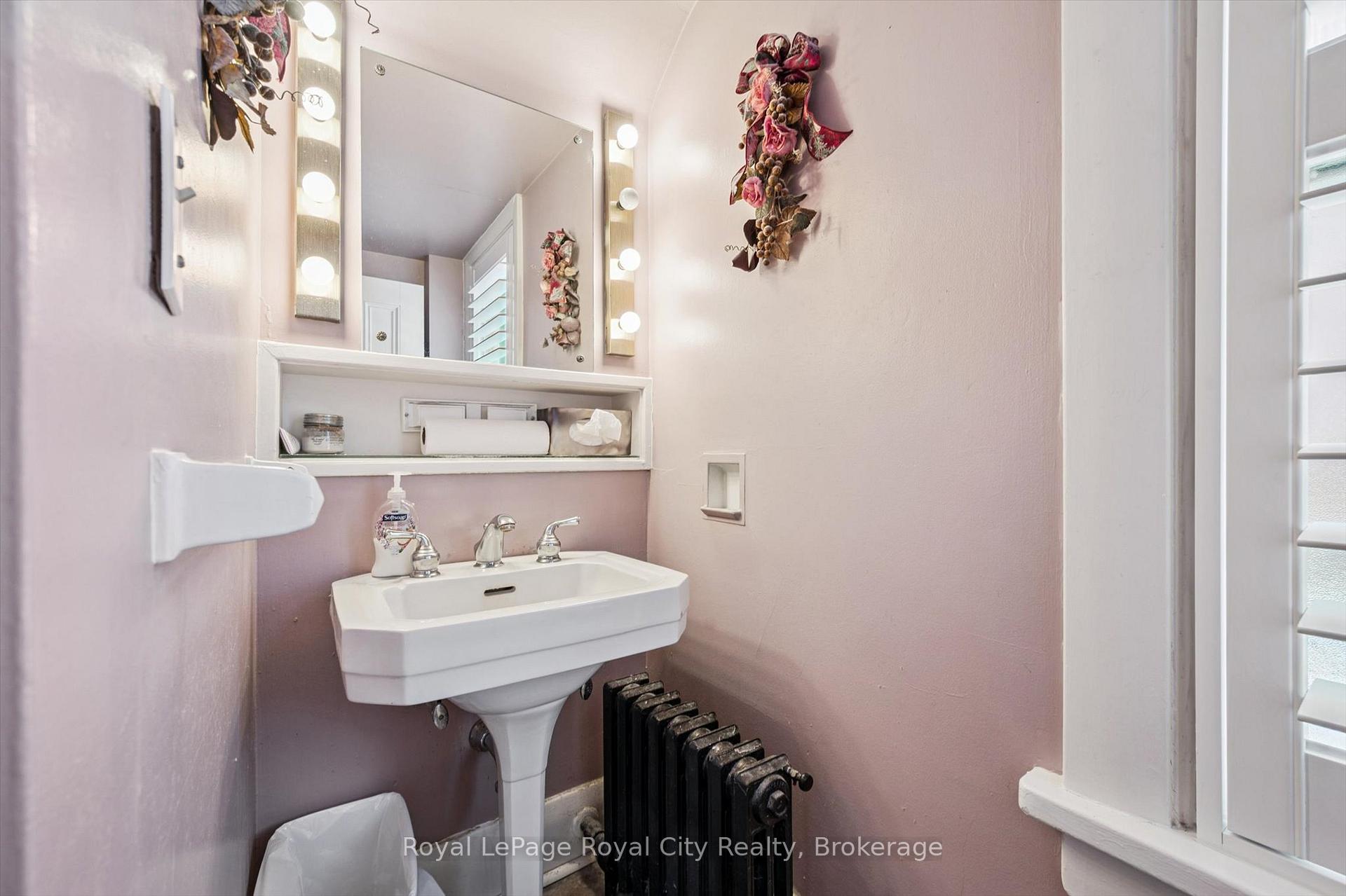 Photo 17 of 143 Norfolk Street, Guelph, Downtown — HOMEH