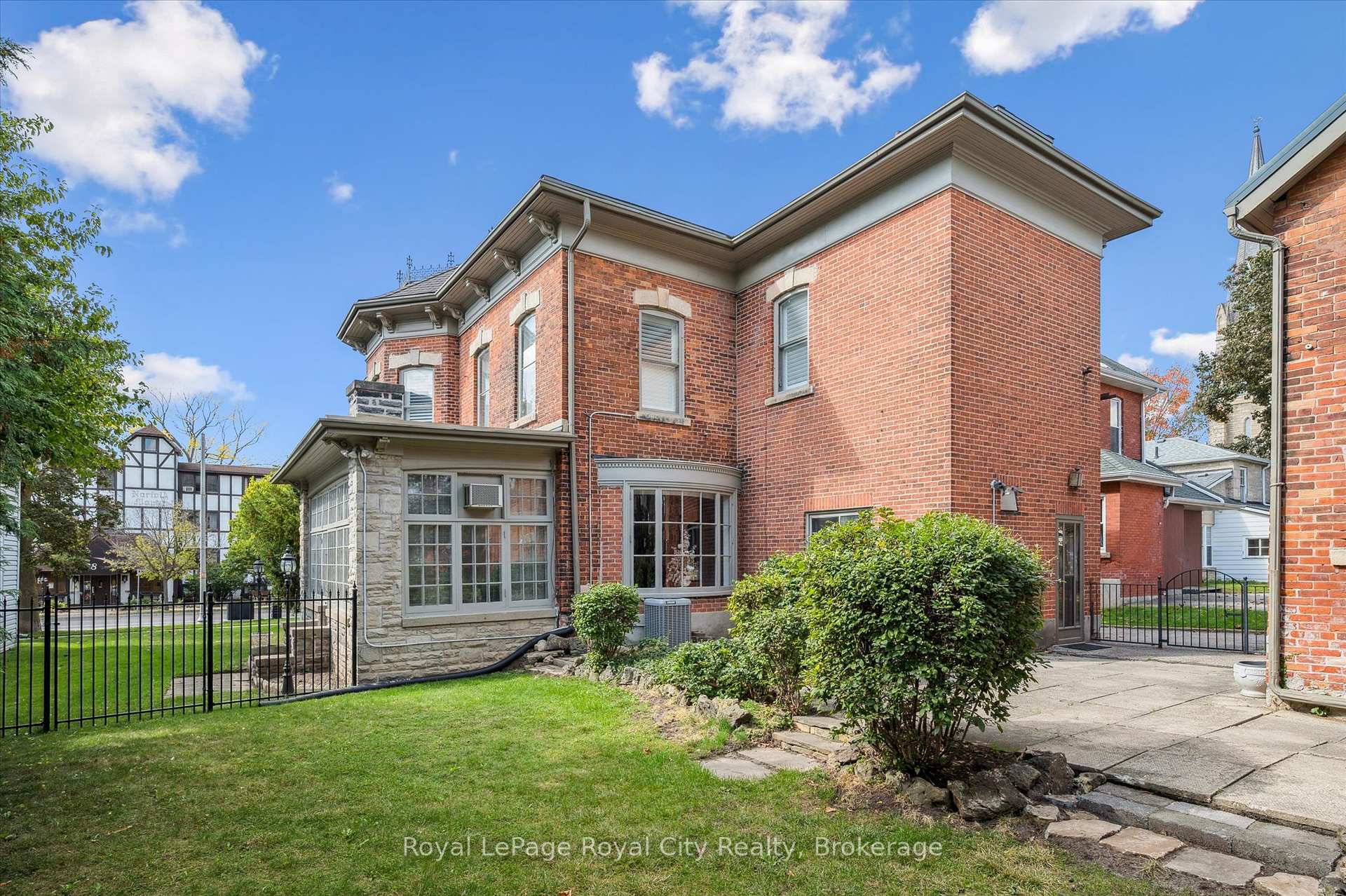 Photo 37 of 143 Norfolk Street, Guelph, Downtown — HOMEH