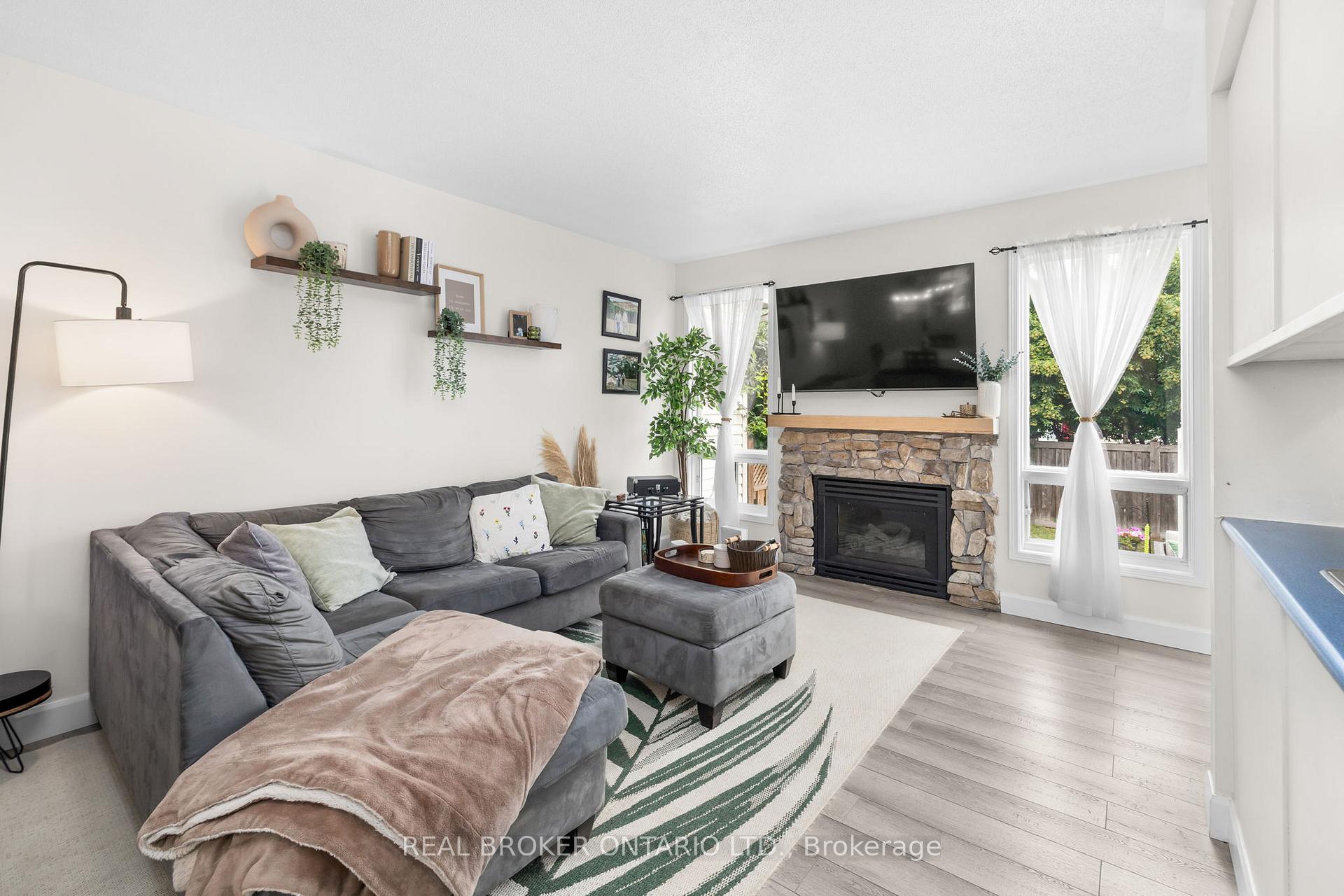 Photo 10 of 149 Crampton Drive, Carleton Place, Carleton Place — HOMEH