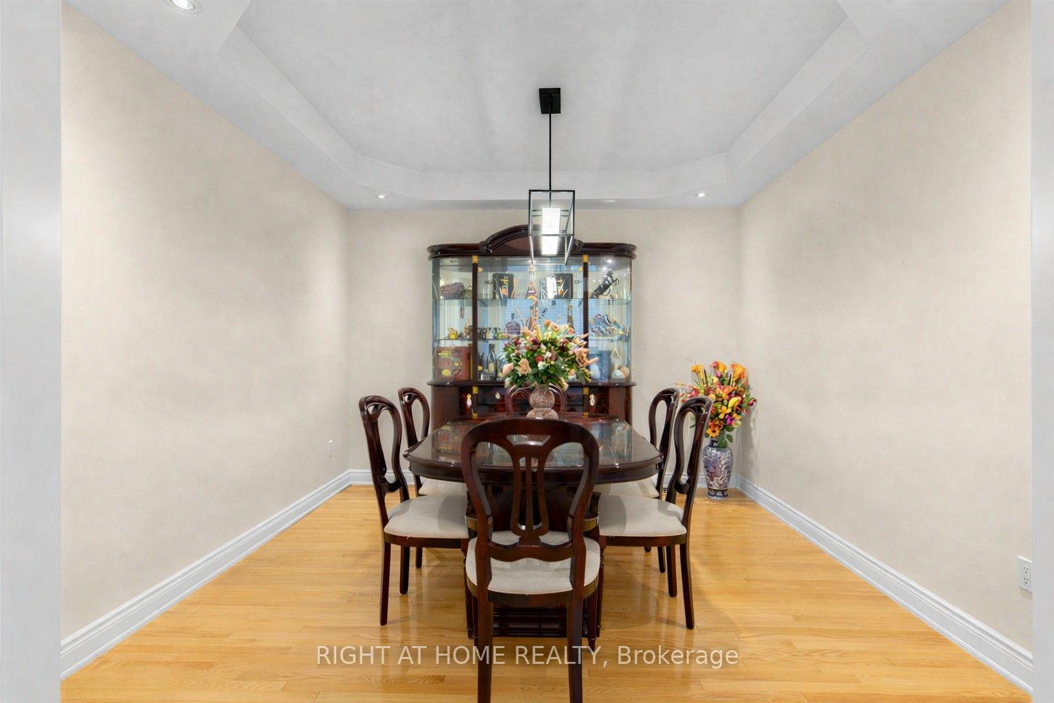 Photo 6 of 99 Richler Avenue, Vaughan, Kleinburg — HOMEH