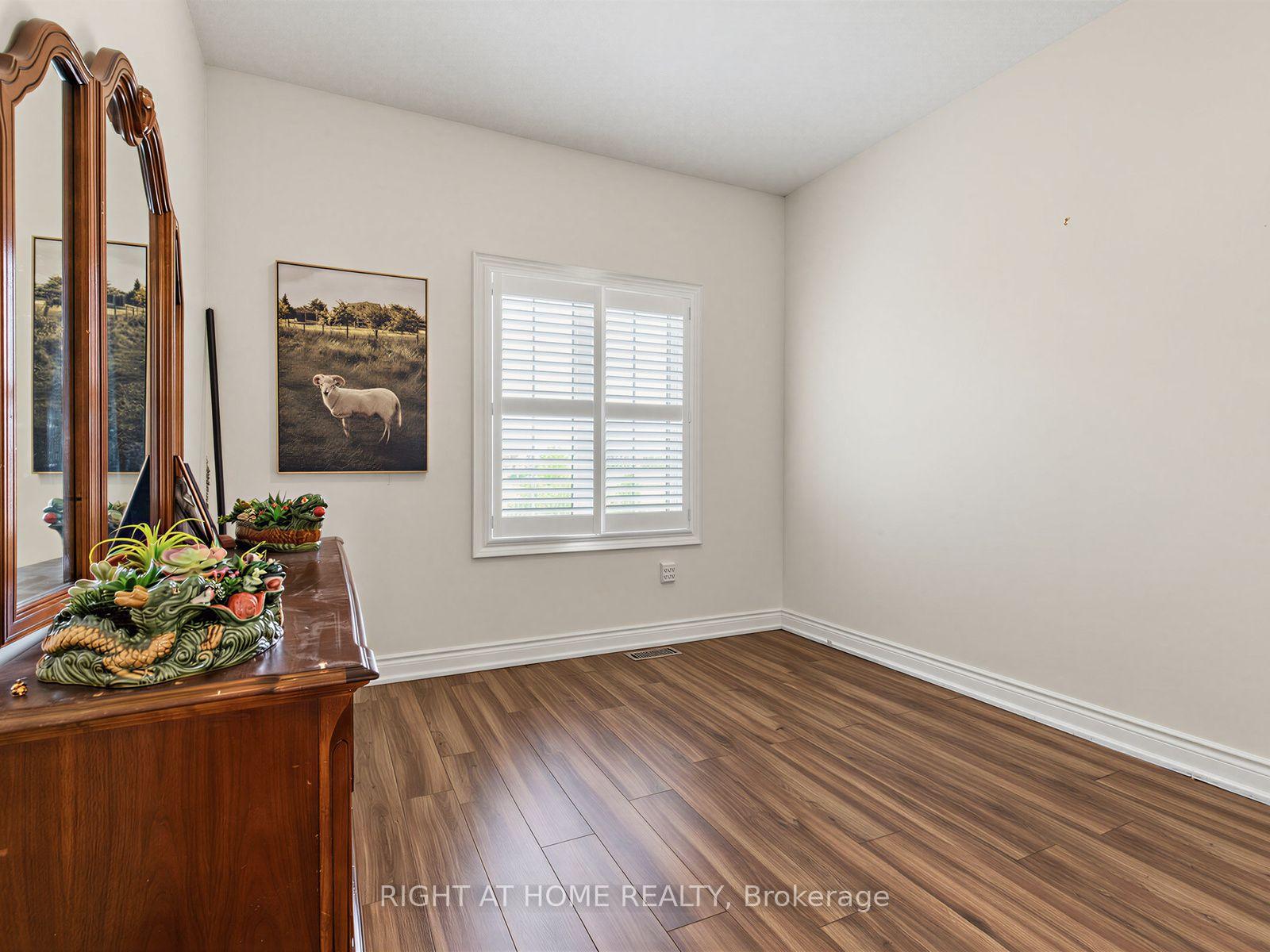 Photo 23 of 99 Richler Avenue, Vaughan, Kleinburg — HOMEH
