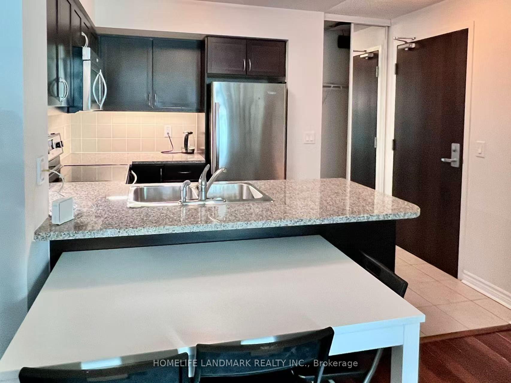 Photo 2 of Unit 2107, 19 Grand Trunk Crescent, Toronto, Waterfront Communities — HOMEH