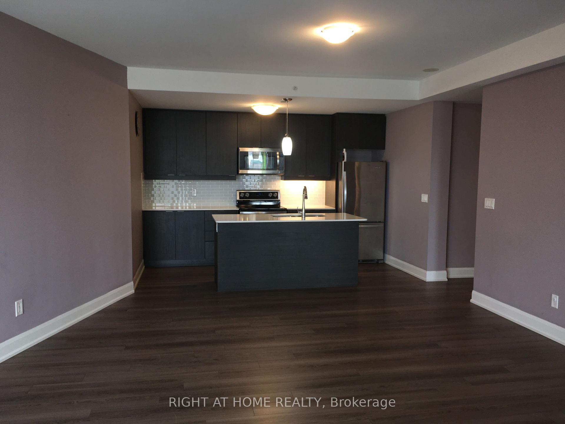 Photo 3 of Unit 312, 2910 Highway No, 7 Road, Vaughan, Concord — HOMEH