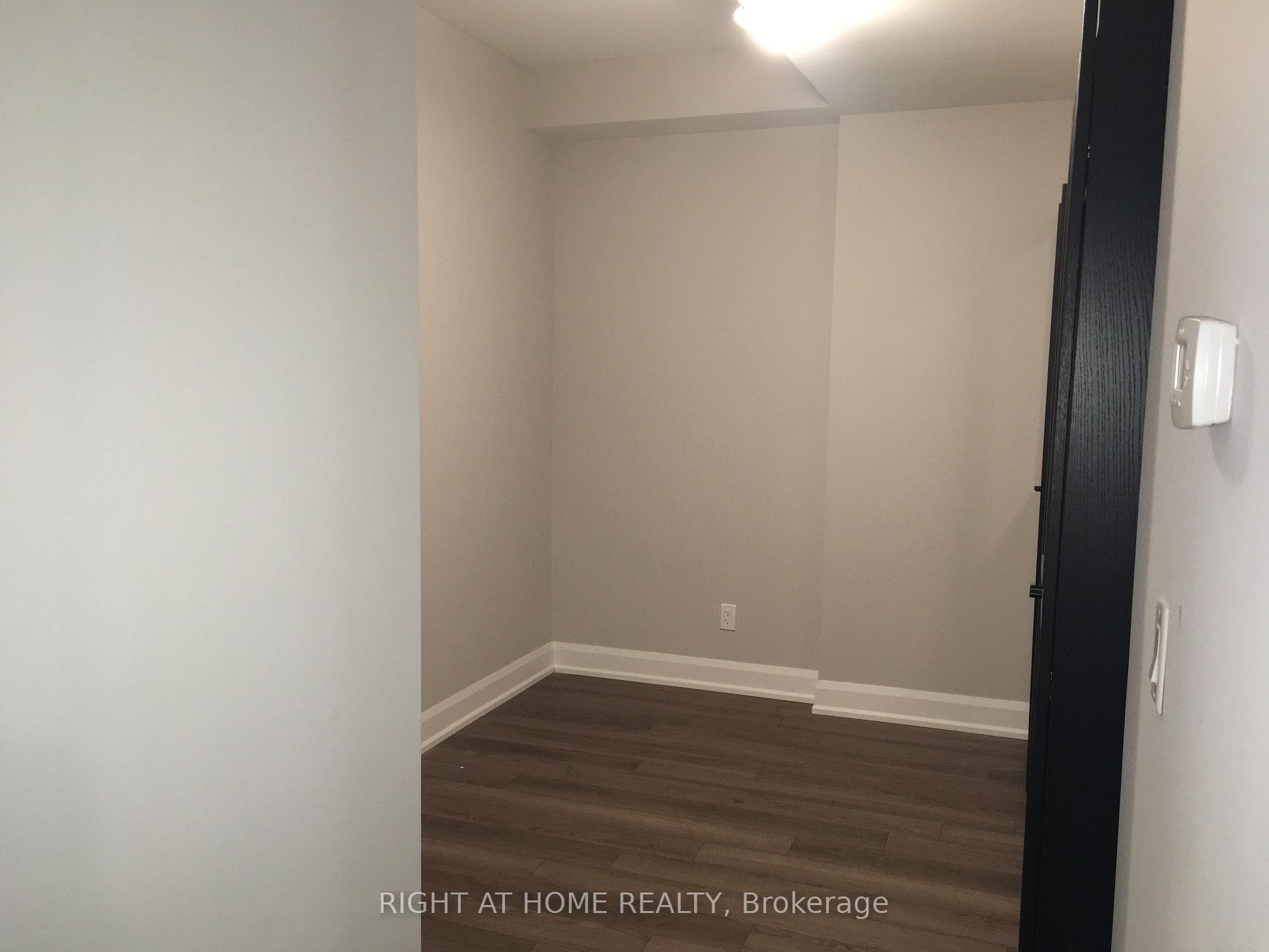 Photo 5 of Unit 312, 2910 Highway No, 7 Road, Vaughan, Concord — HOMEH