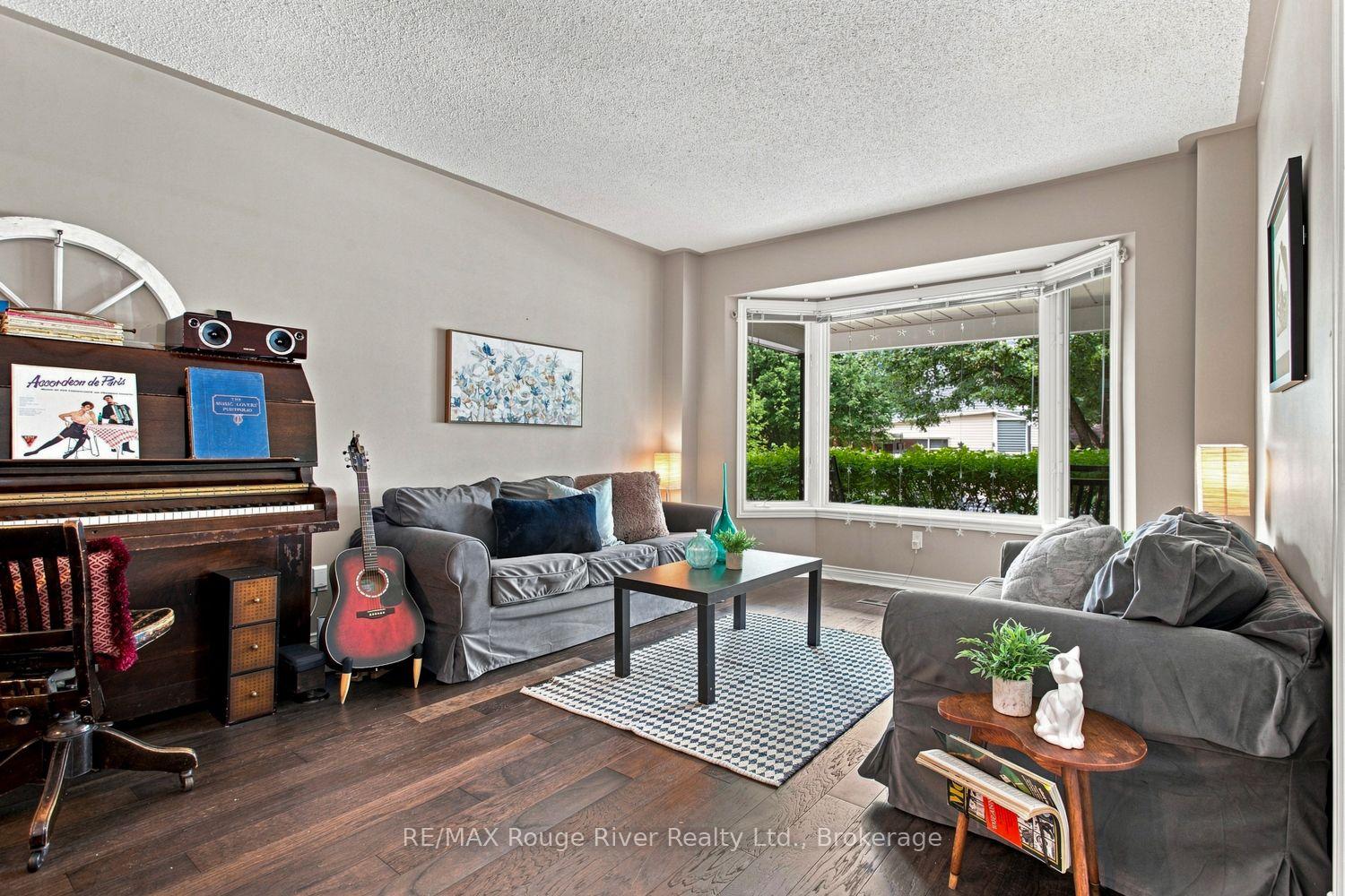 Photo 6 of 52 Mortimer Crescent, Ajax, Central West — HOMEH