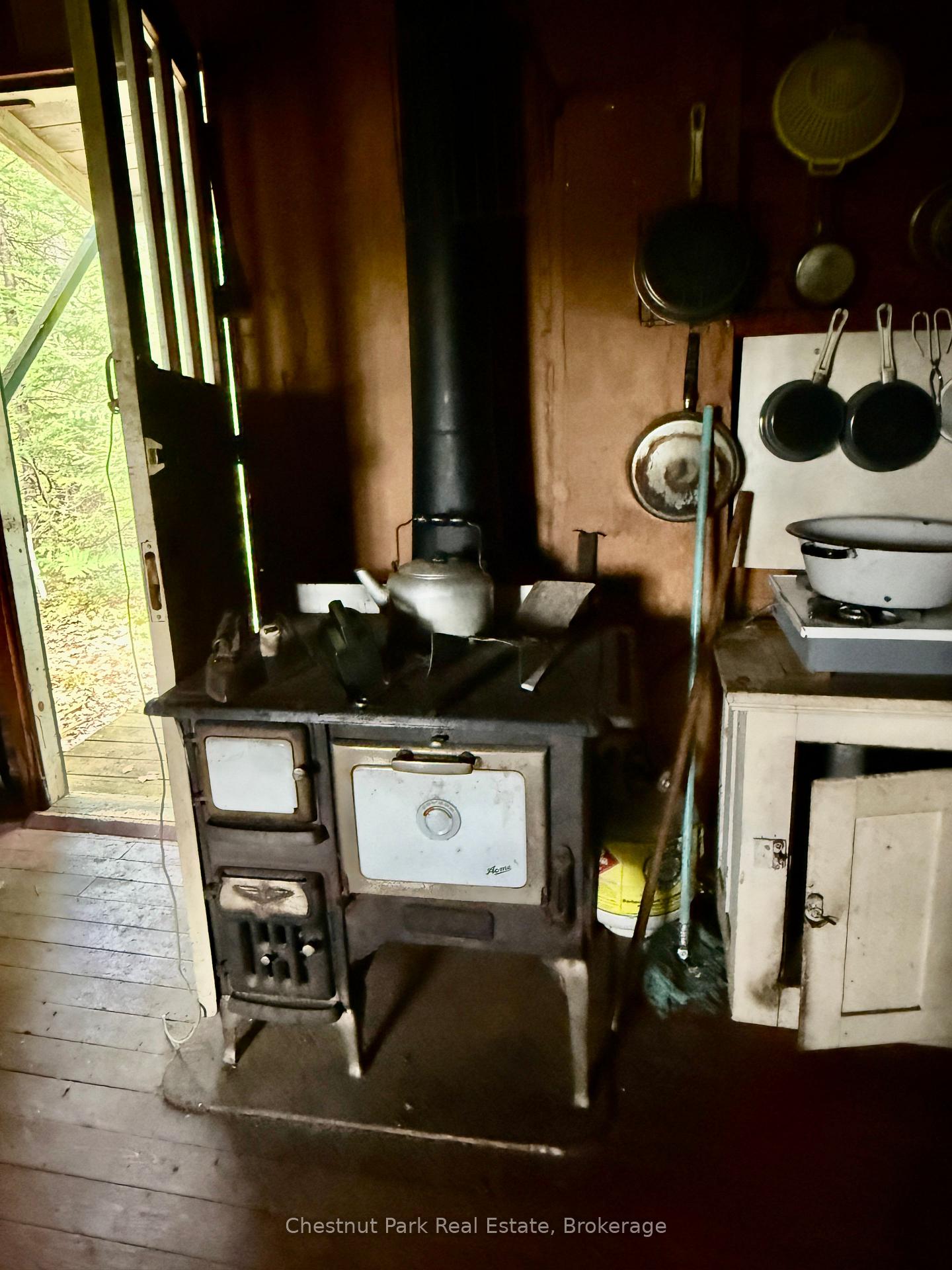 Photo 22 of 17 Whitefish Lake APL1582, Algonquin Highlands, Lawrence — HOMEH