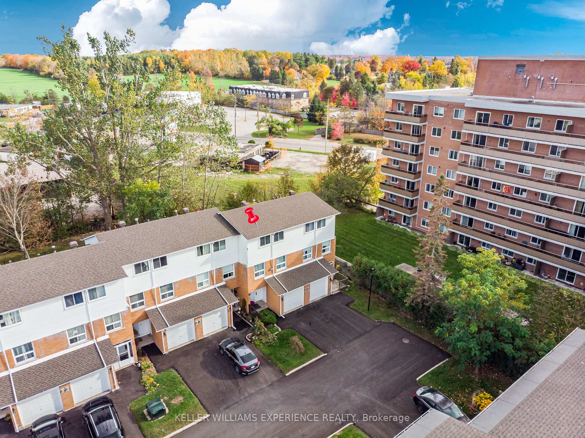 Photo 3 of Unit 8, 237 Steel Street, Barrie, Codrington — HOMEH