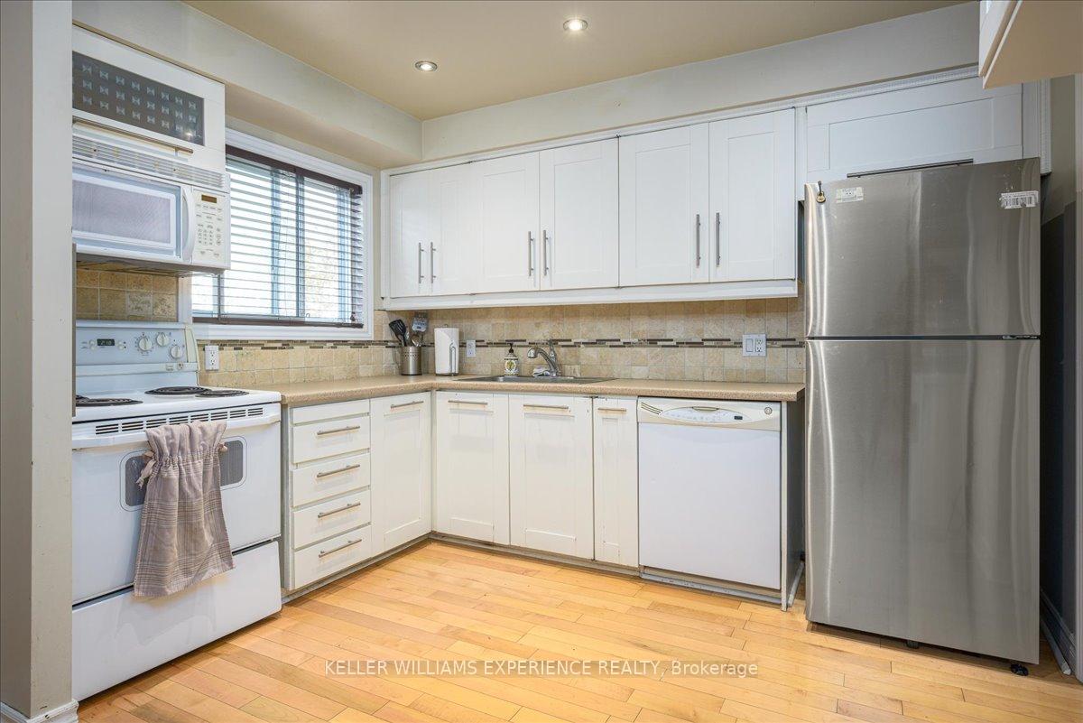 Photo 11 of Unit 8, 237 Steel Street, Barrie, Codrington — HOMEH