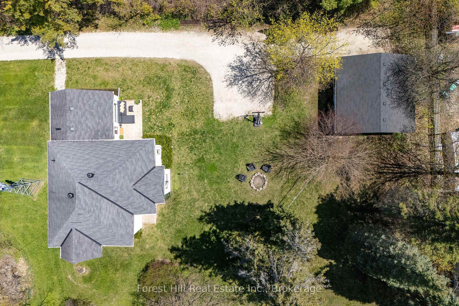 Photo 5 of 7599 36/37 Nottawasaga Side Road E, Clearview, Nottawa — HOMEH